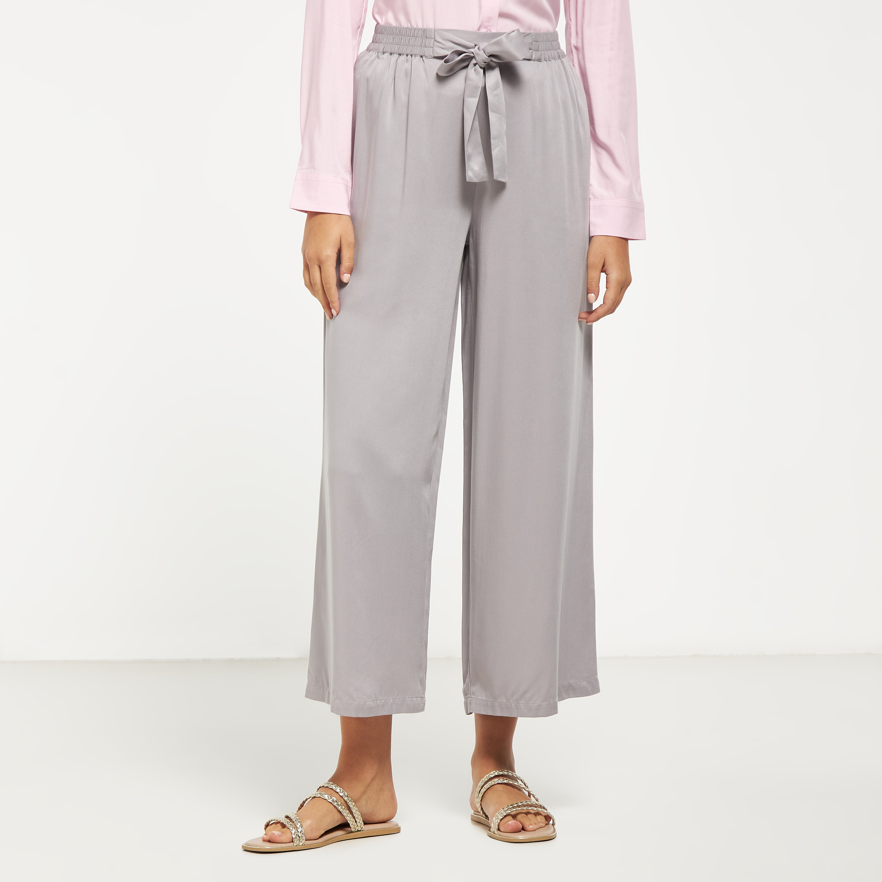 Palazzo pants shop with open leg