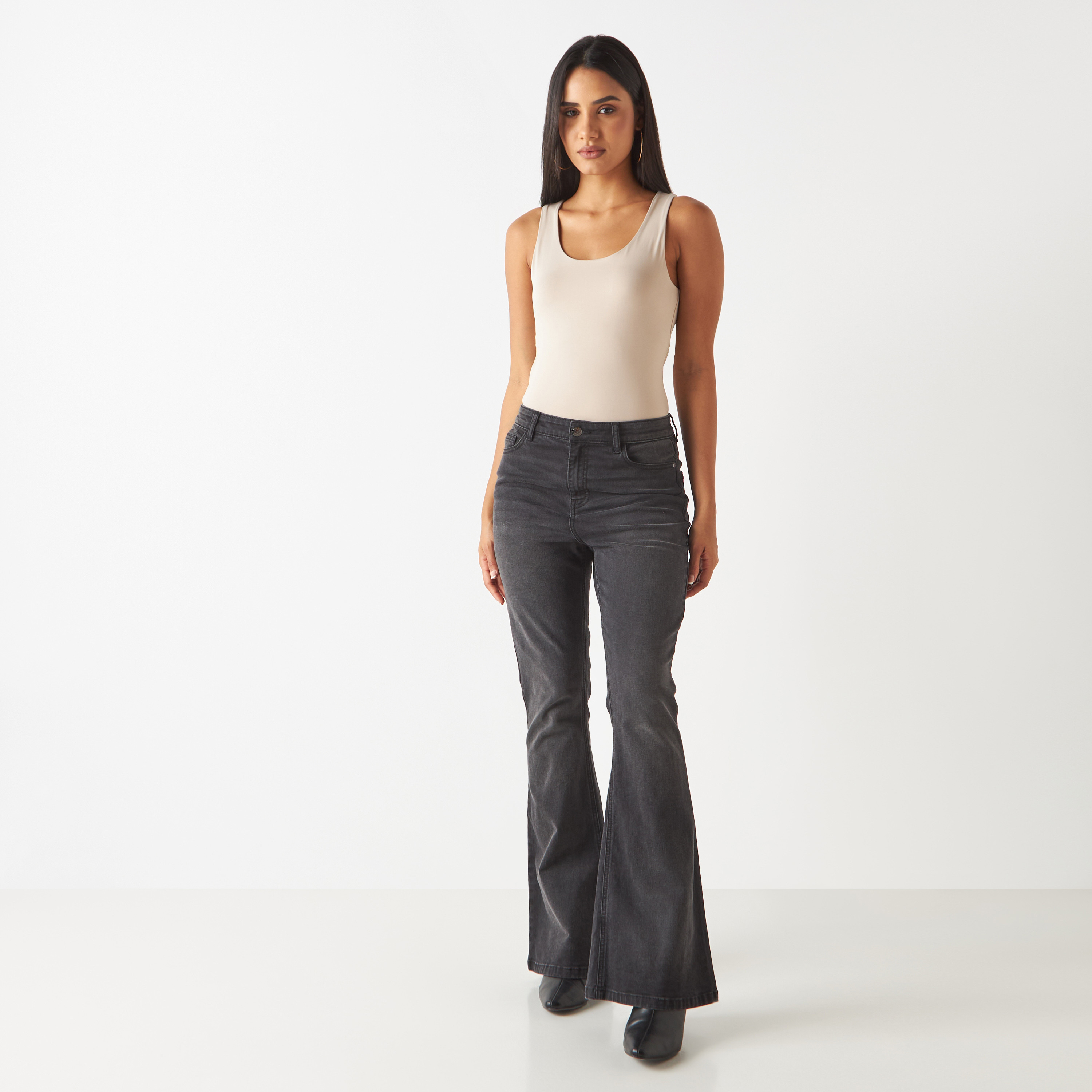 بلوزة دون أكمام بياقة عميقة-women-clothing-tshirts-image-2