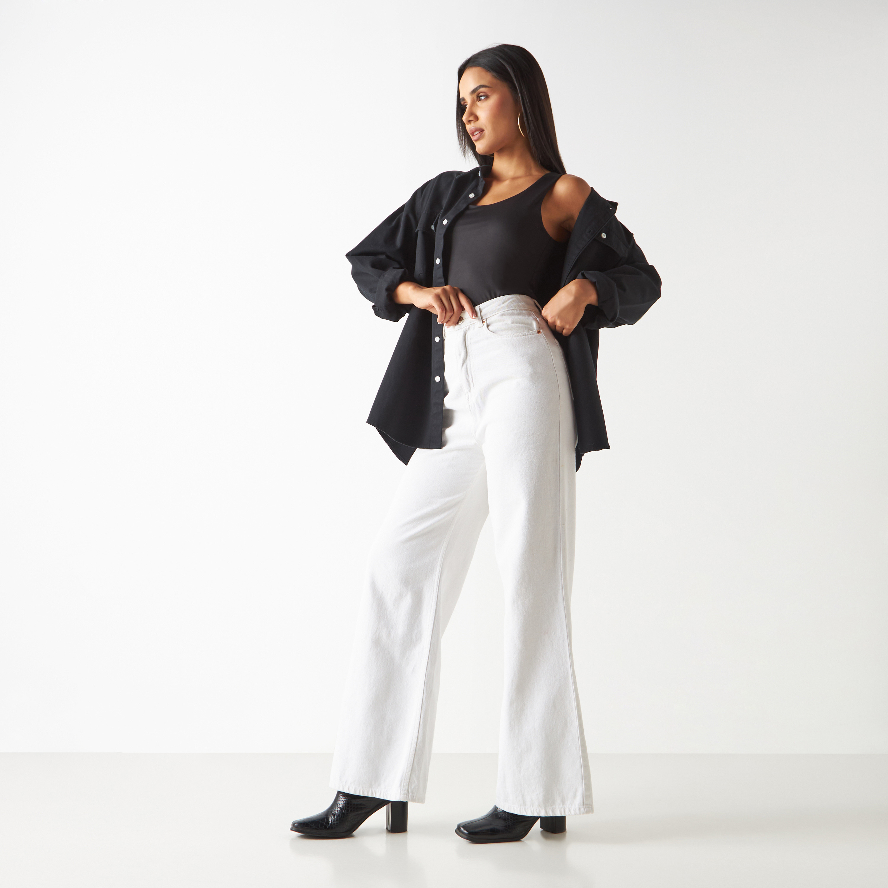 بلوزة دون أكمام بياقة عميقة-women-clothing-tshirts-image-10