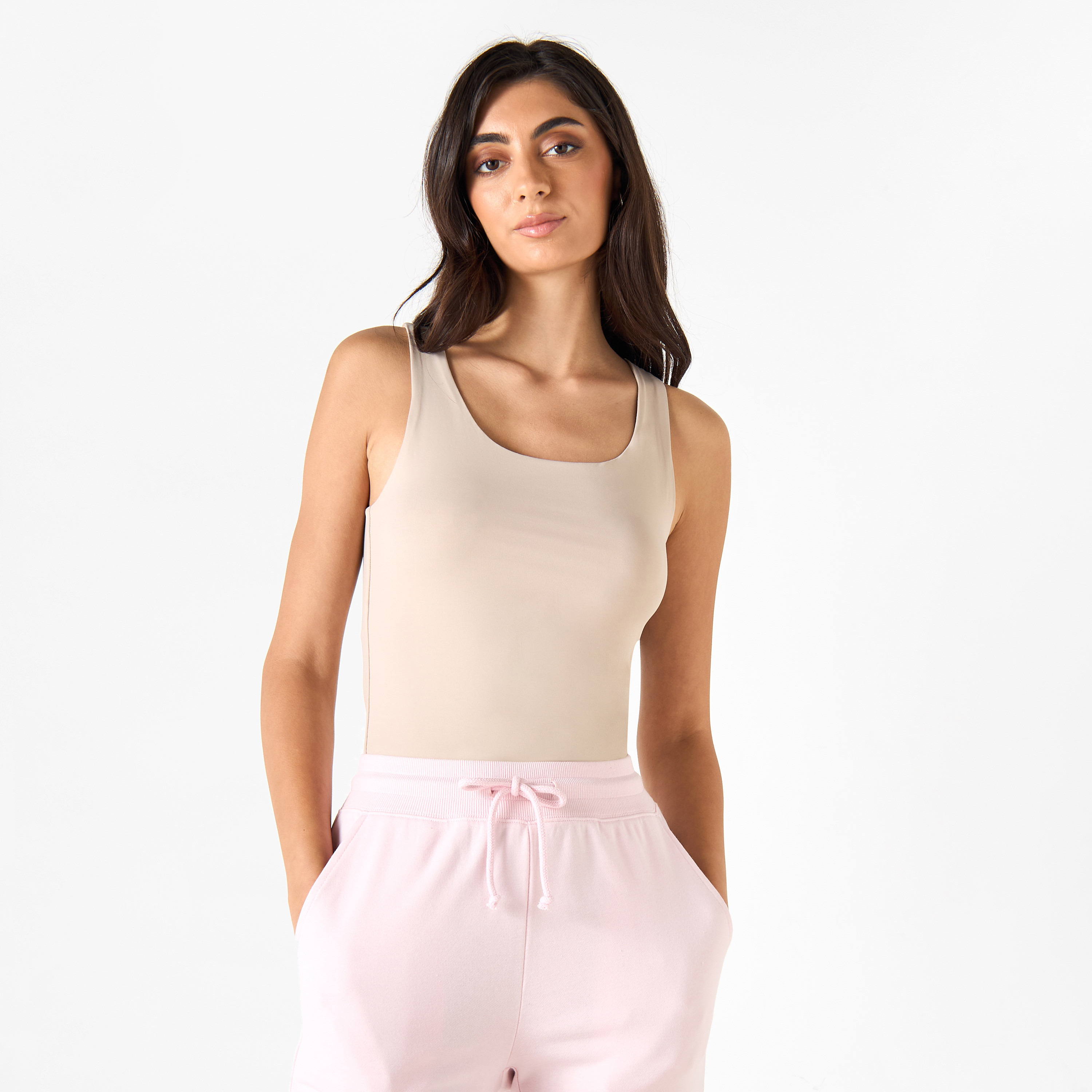 بلوزة قصيرة بلا أكمام بياقة مستديرة-women-clothing-tshirts-image-1