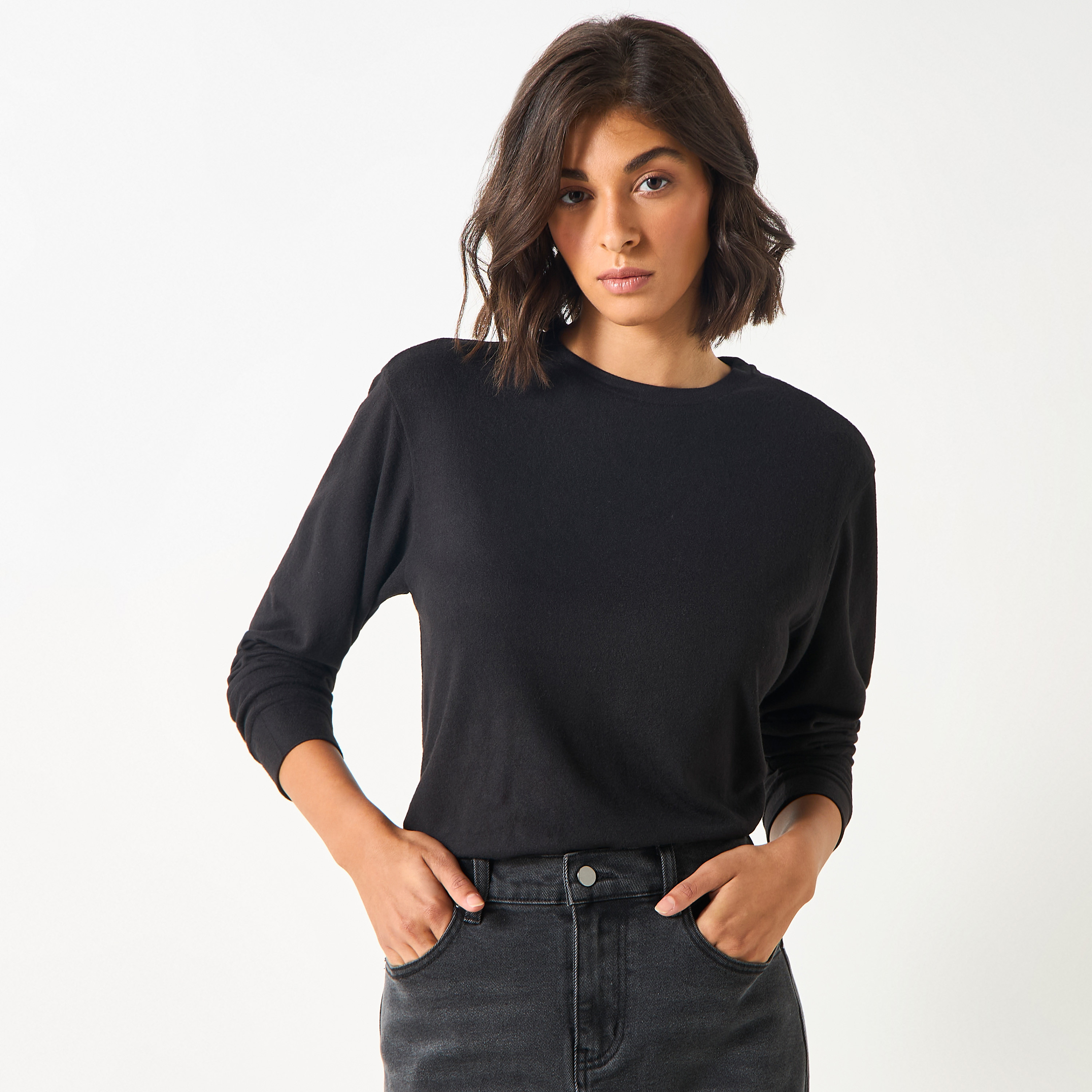 سويت شيرت ناعم الملمس بأكمام طويلة وقصّة مريحة-women-clothing-hoodiesandsweatshirts-sweatshirts-image-1