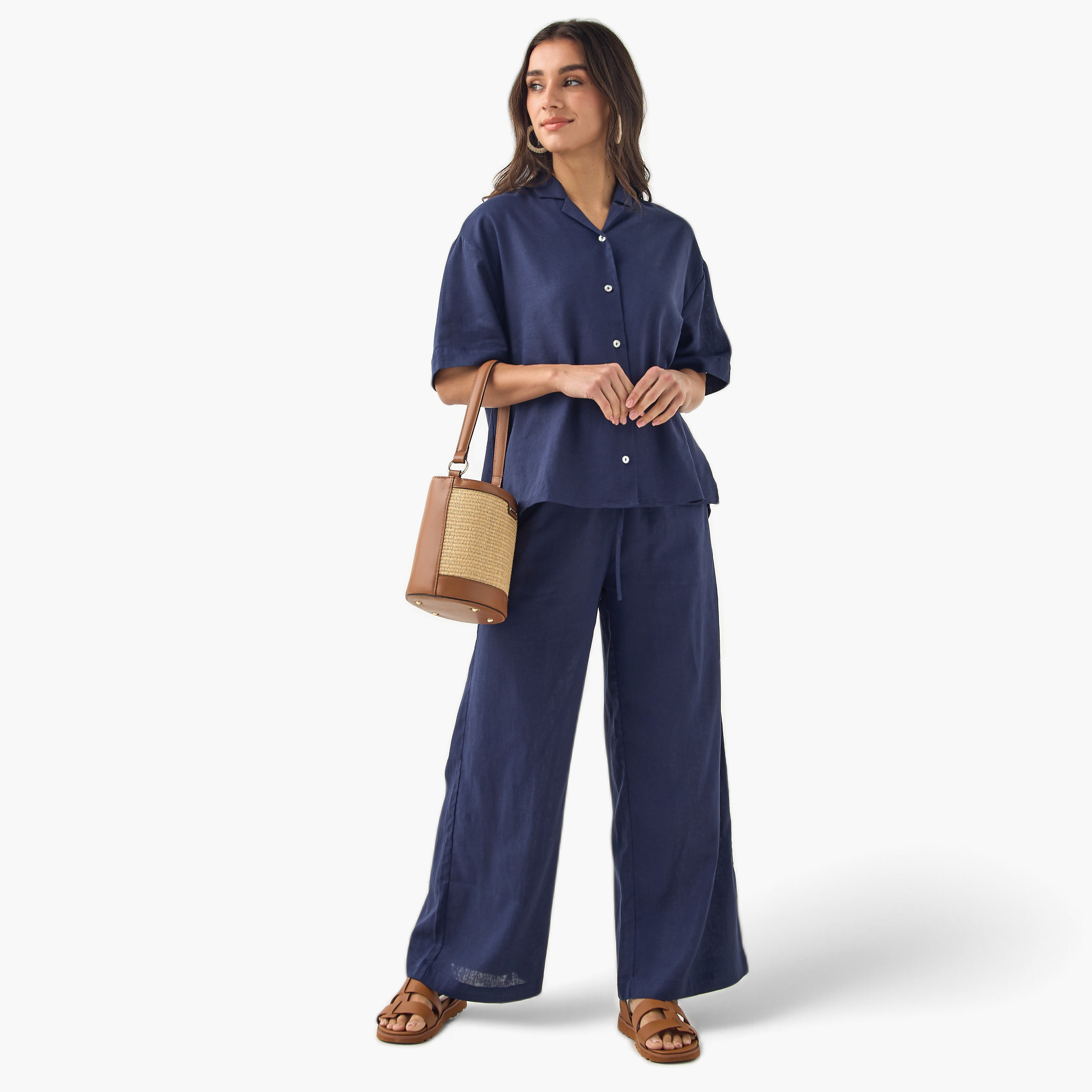 قميص من مزيج الكتان بقصّة عادية وأكمام قصيرة -women-clothing-shirtsandblouses-shirts-image-2