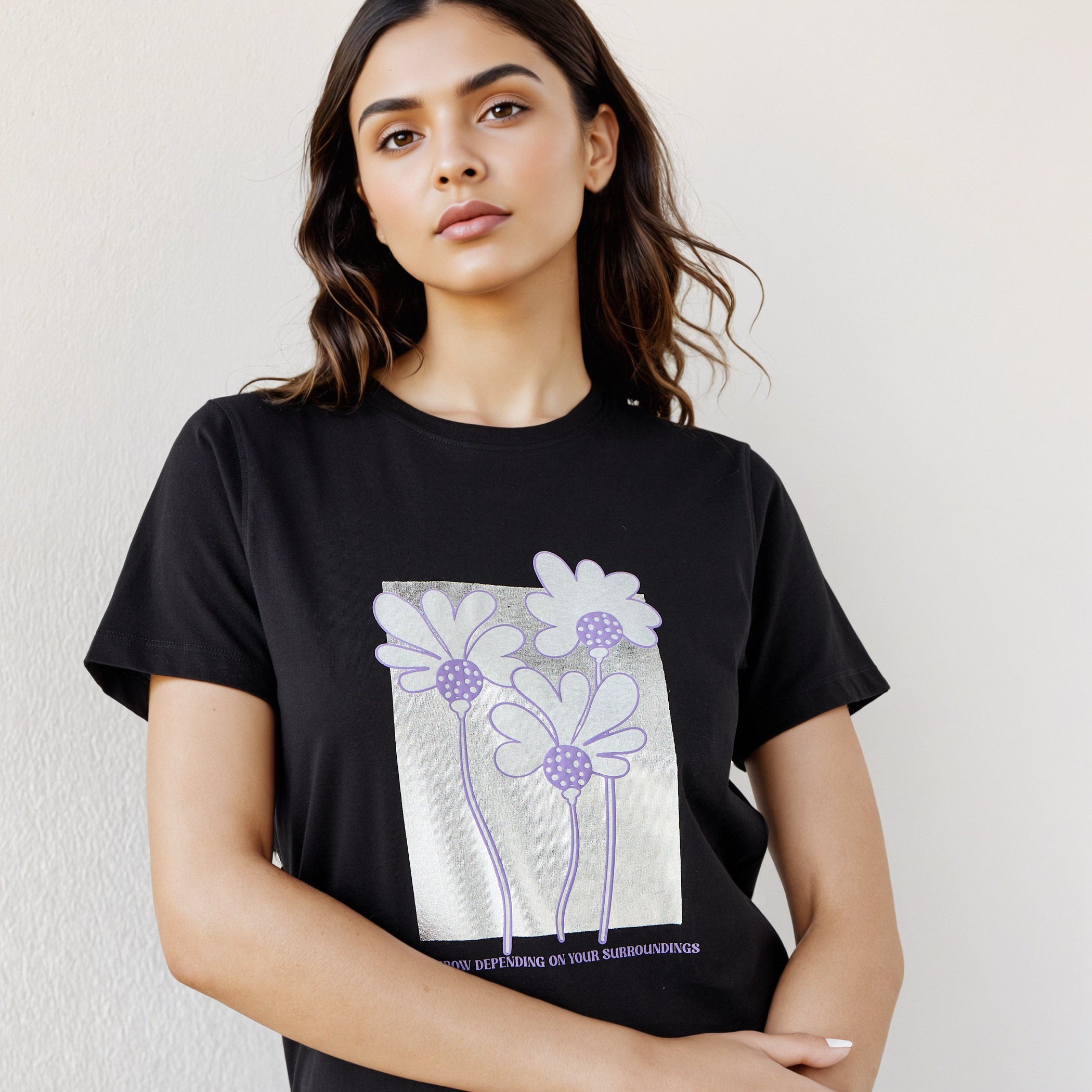 تيشيرت بياقة ضيقة بطبعات زهرية-women-clothing-tshirts-image-4
