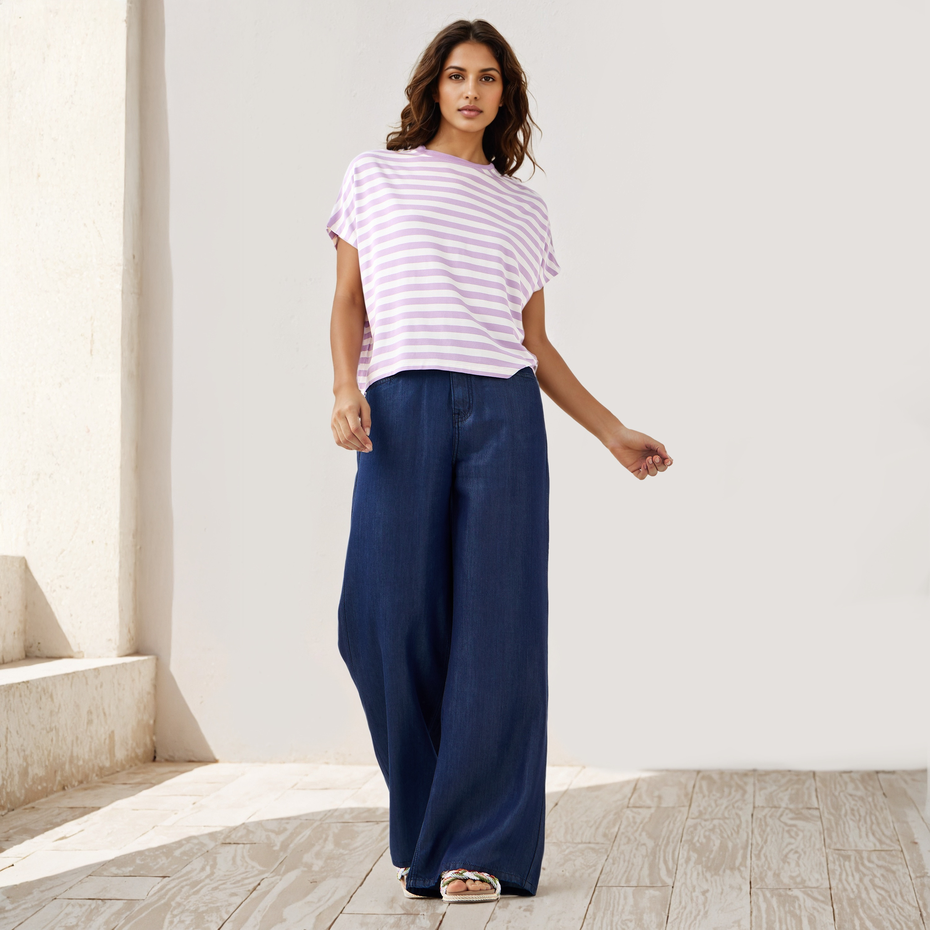 تيشيرت فيسكوز مقلم بياقة ضيقة-women-clothing-tshirts-image-2
