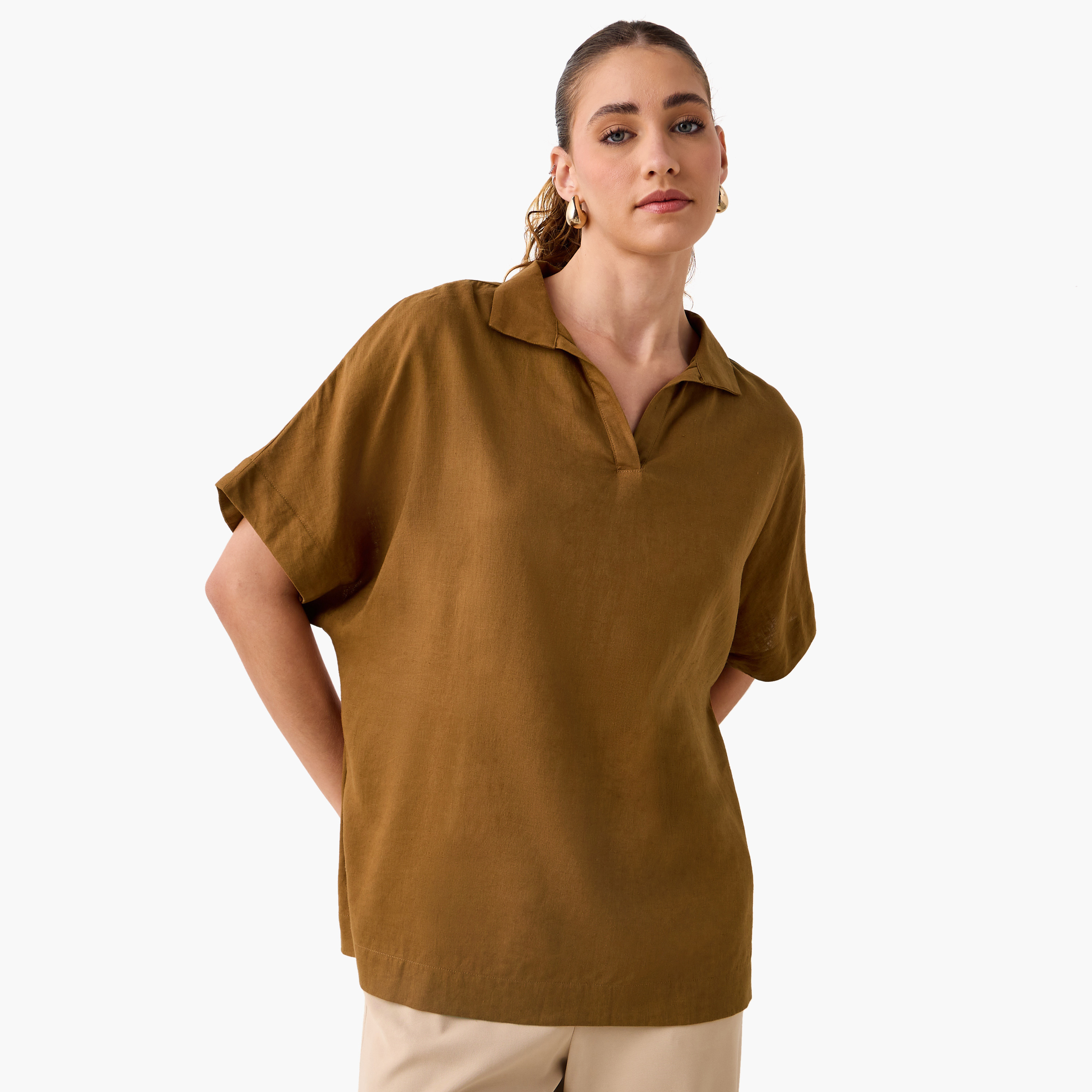 بلوزة مزيج الكتان بقصة عادية وياقة وأكمام ممتدة-women-clothing-shirtsandblouses-blouses-image-11