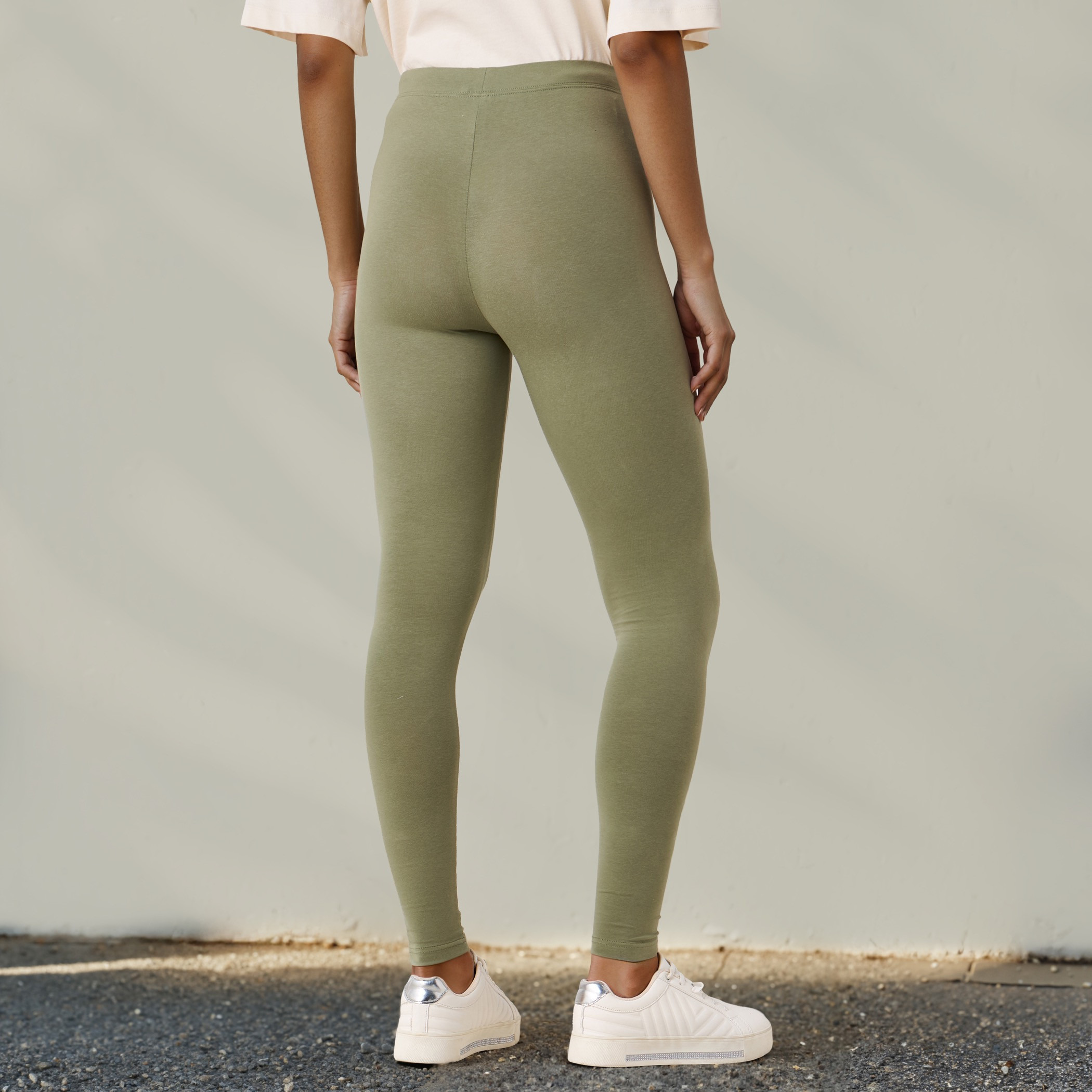 بنطلون ليقنز بخصر مرتفع-women-clothing-leggings-image-8