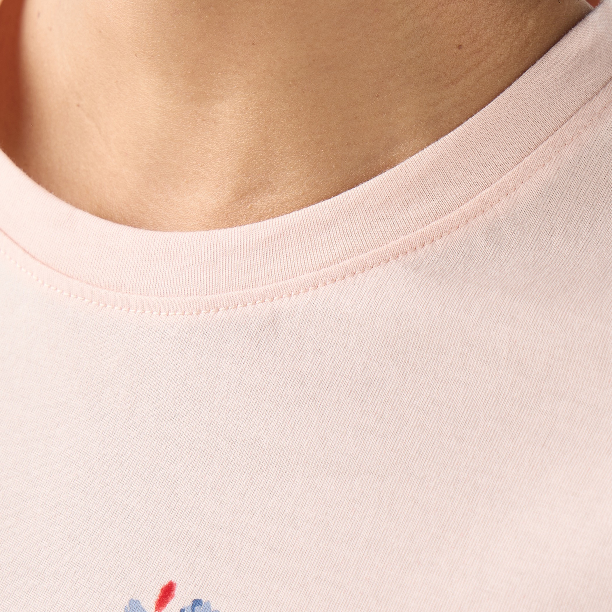 تيشيرت بطبعات فنية لرسم الأزهار-women-clothing-tshirts-image-5