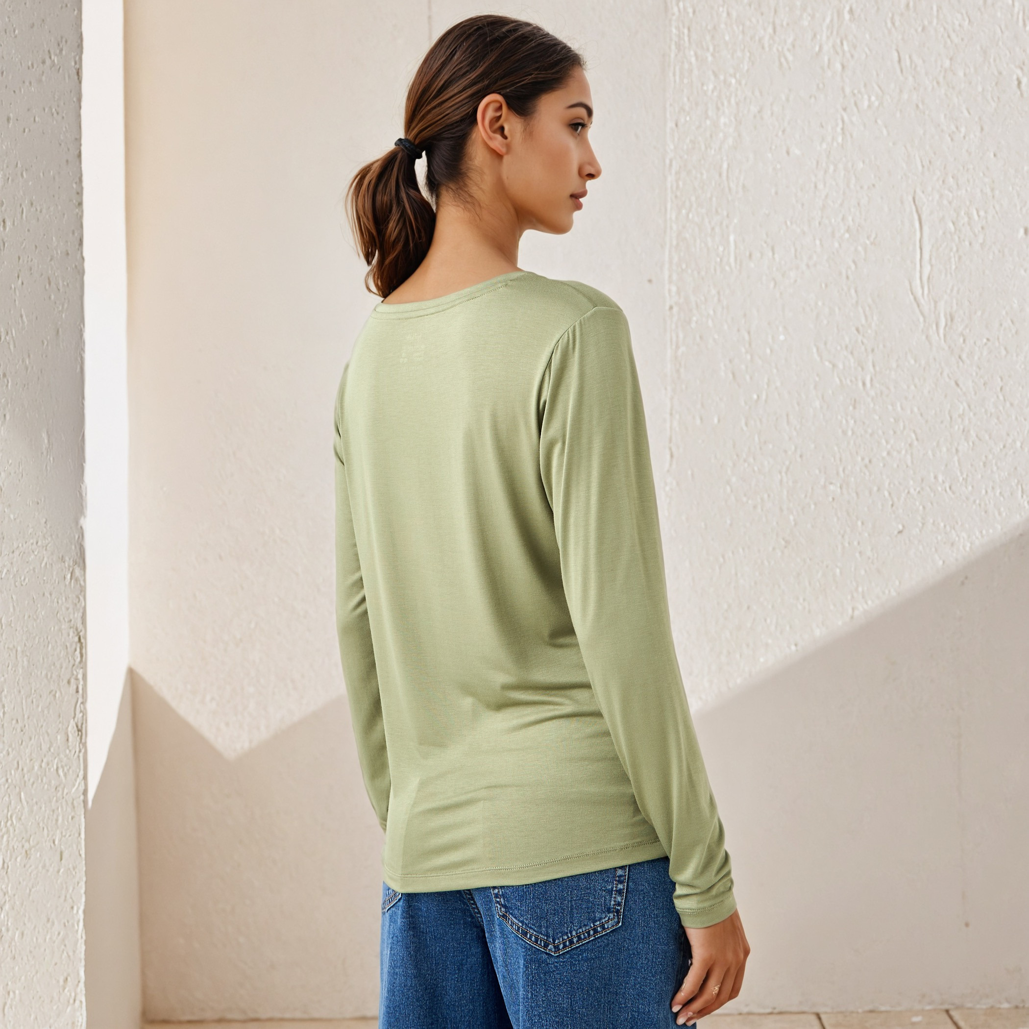 تيشيرت بقصّة سليم وأكمام طويلة-women-clothing-tshirts-image-3
