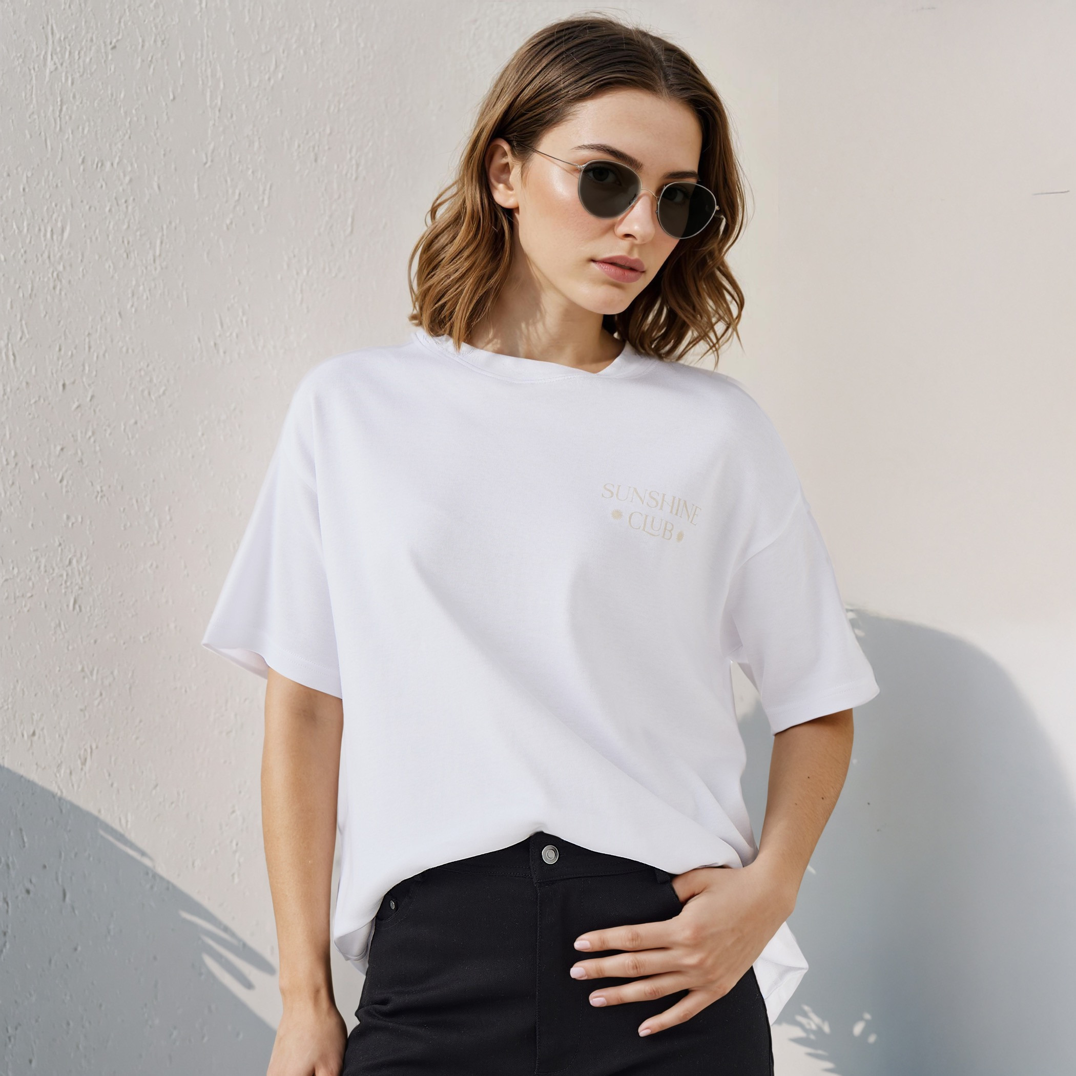 تيشيرت بوكسي قطن بياقة ضيقة وطبعات شعار-women-clothing-tshirts-image-1
