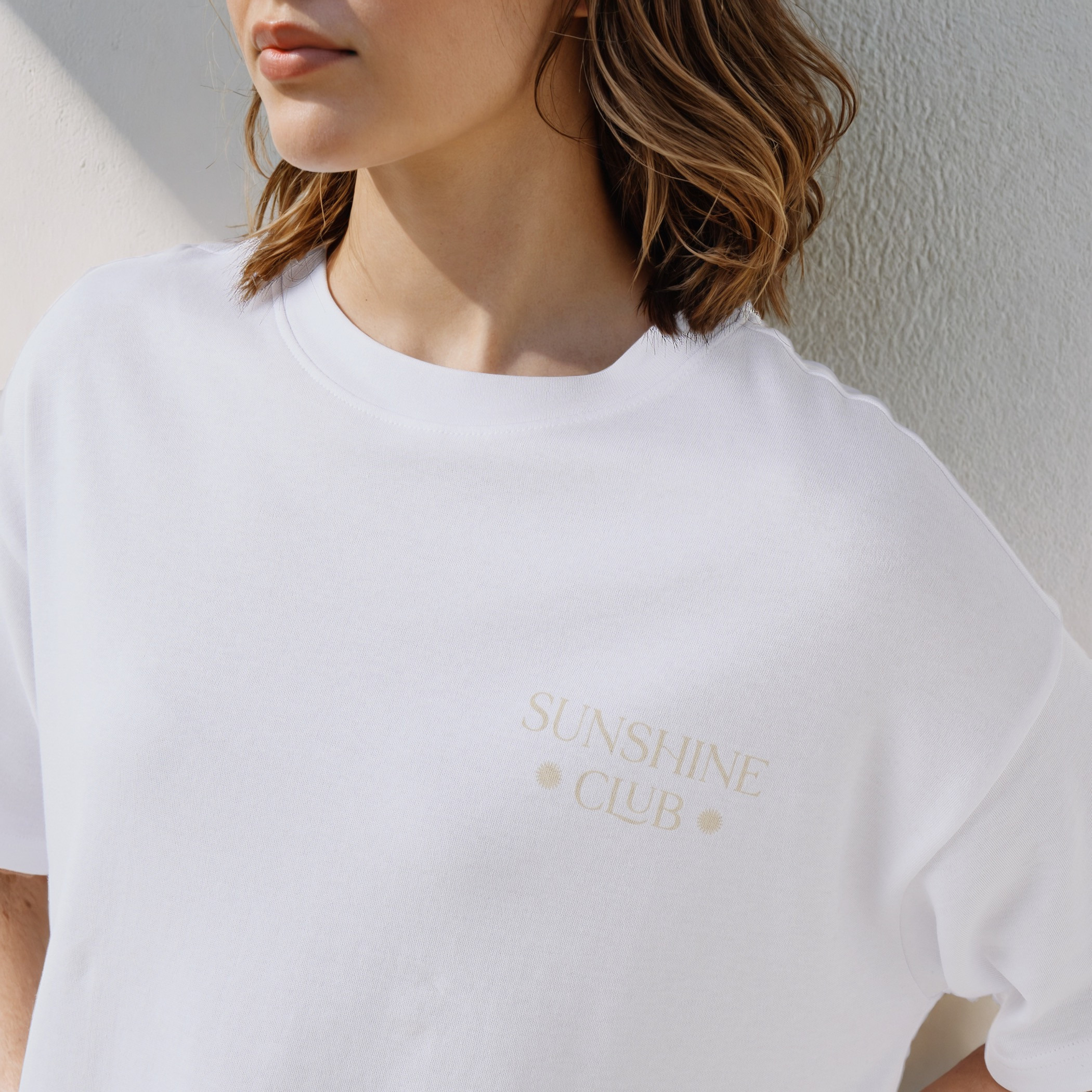 تيشيرت بوكسي قطن بياقة ضيقة وطبعات شعار-women-clothing-tshirts-image-4