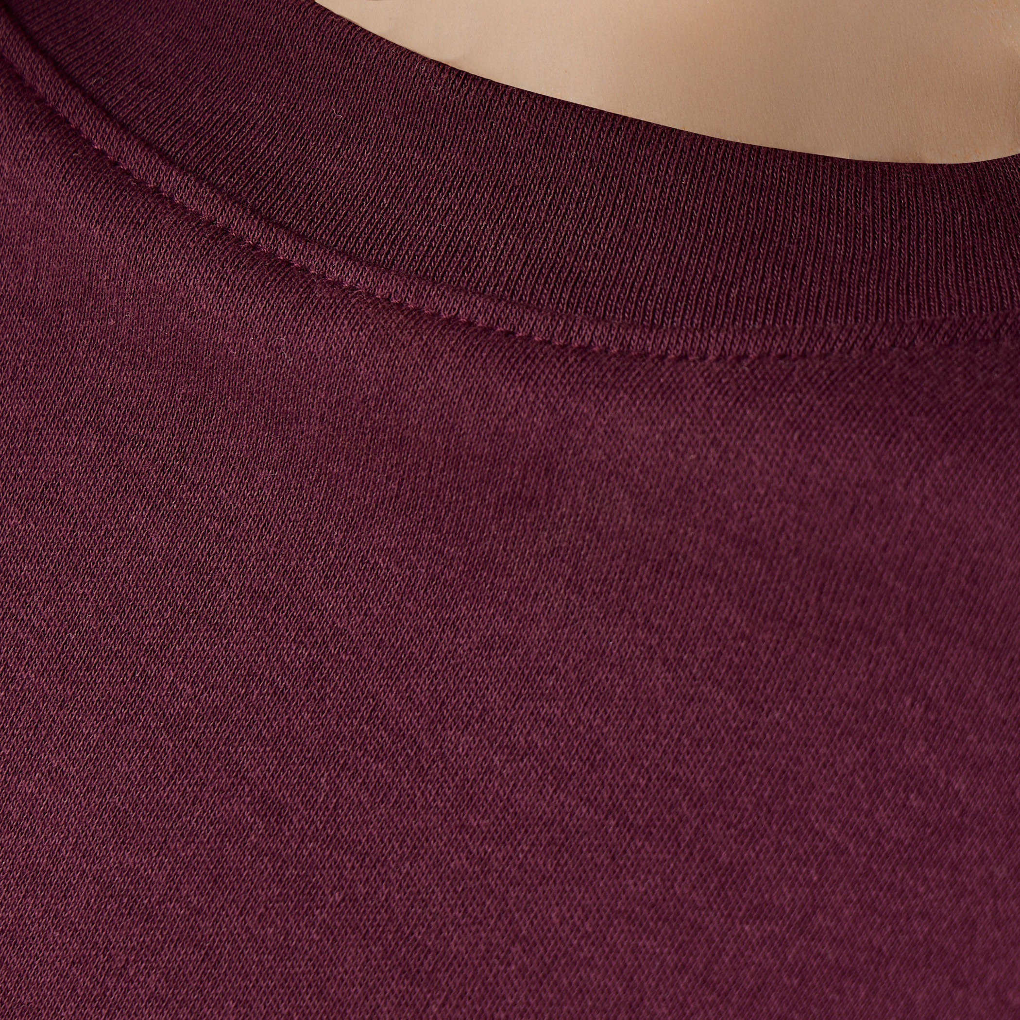تيشيرت بوكسي قطن بياقة ضيقة وطبعات شعار-women-clothing-tshirts-image-5