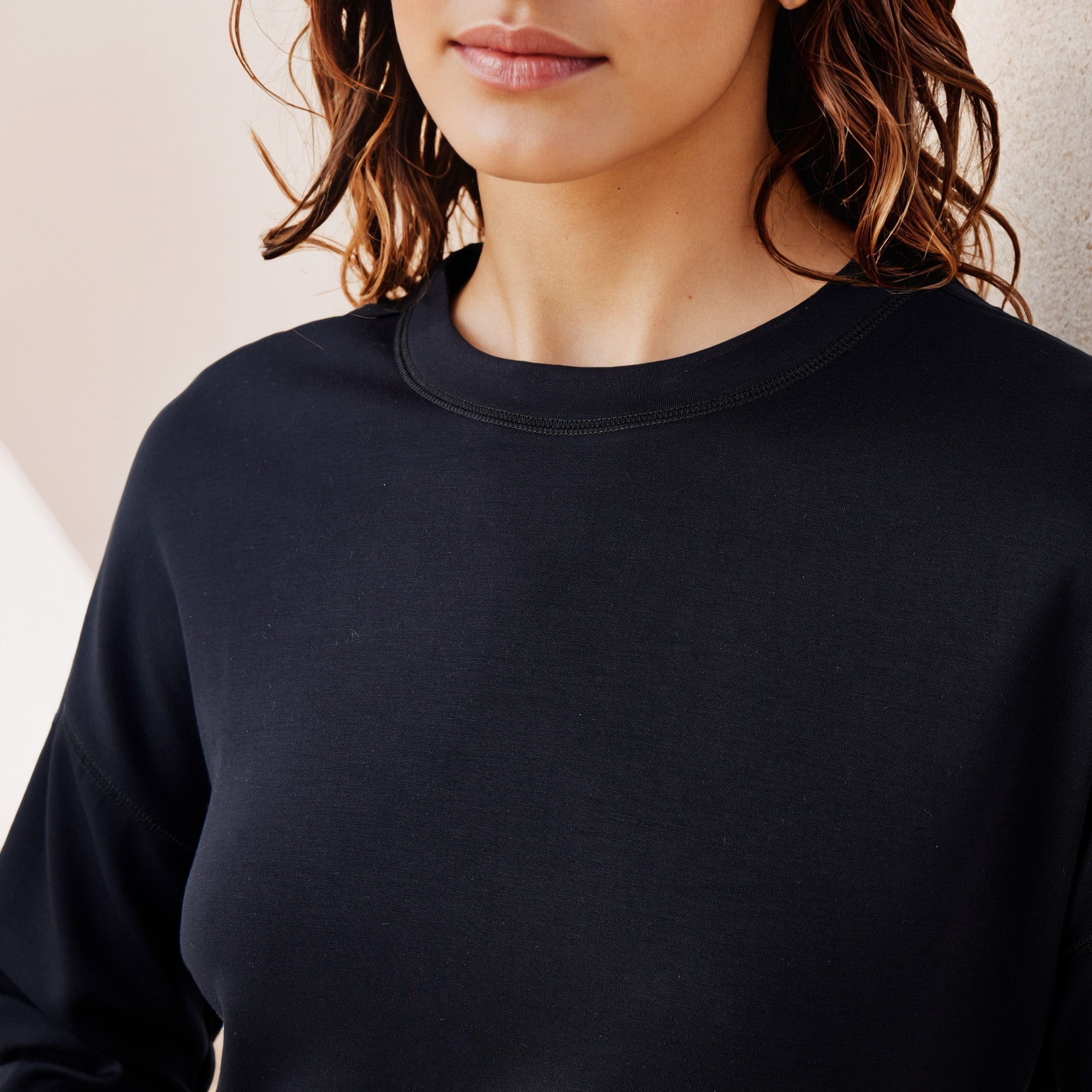 Soft Touch Sweatshirt-women-winterwear-hoodiesandsweatshirts-sweatshirts-image-4