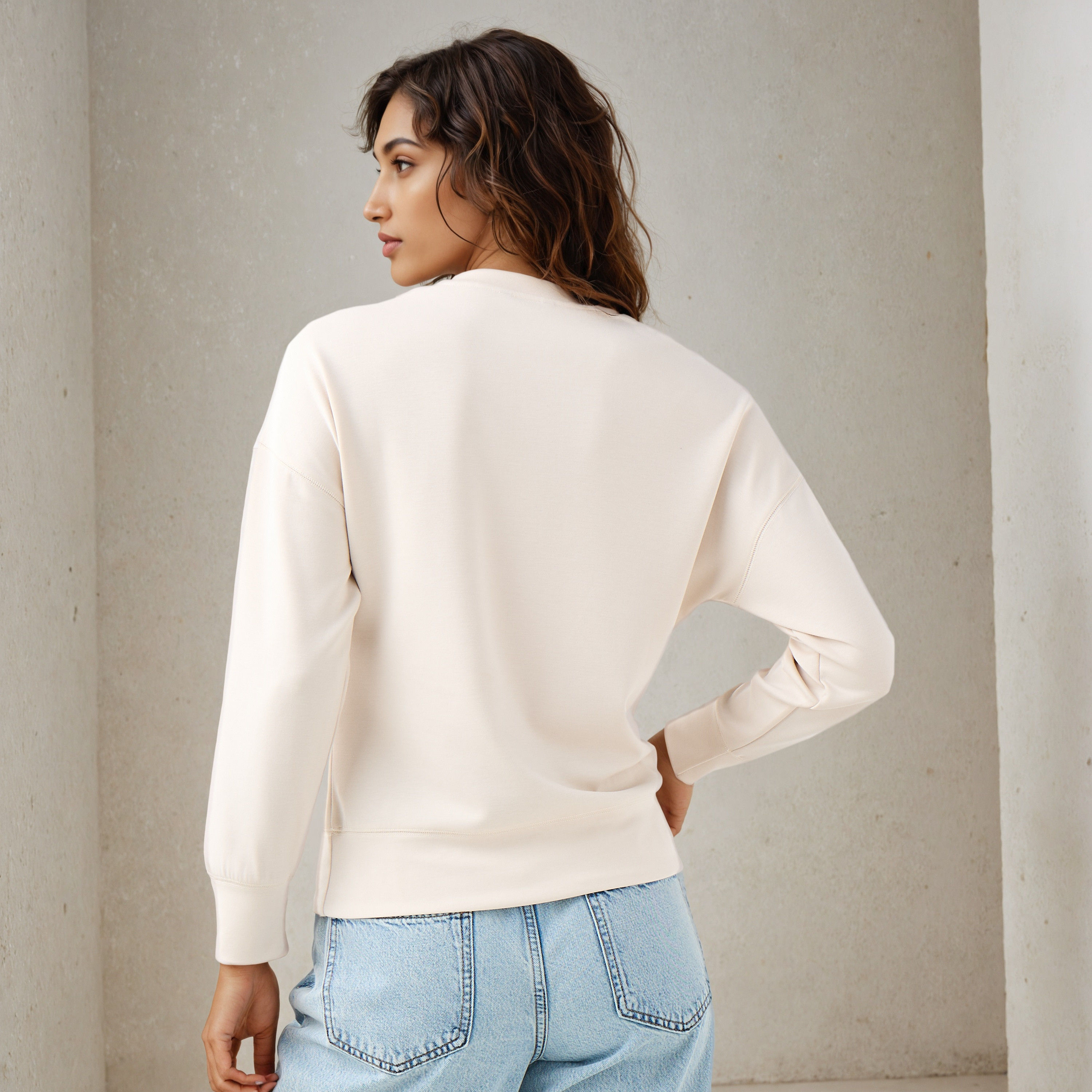 سويت شيرت ناعم-women-clothing-hoodiesandsweatshirts-sweatshirts-image-3