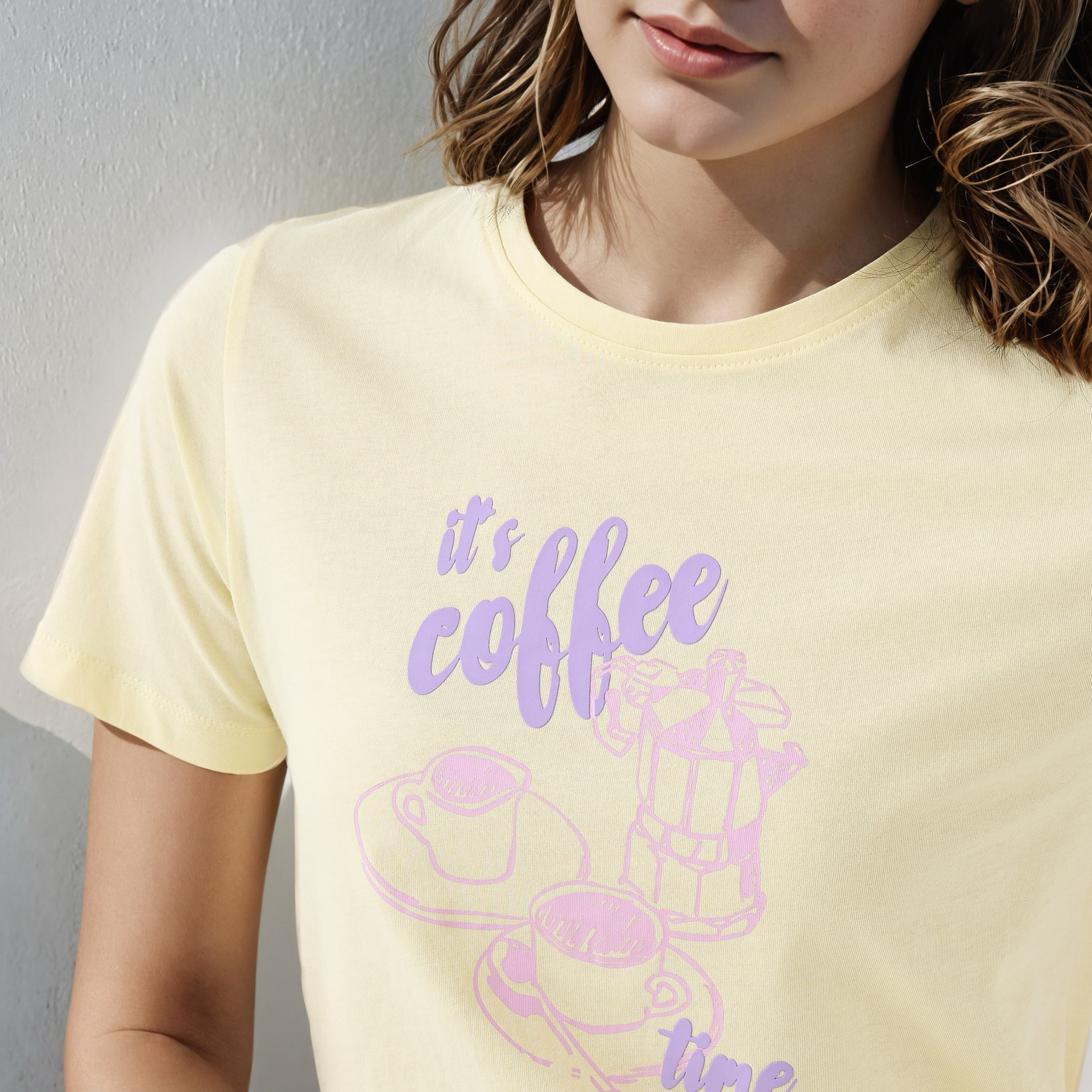 Graphic Print T-shirt-women-clothing-tshirts-image-4