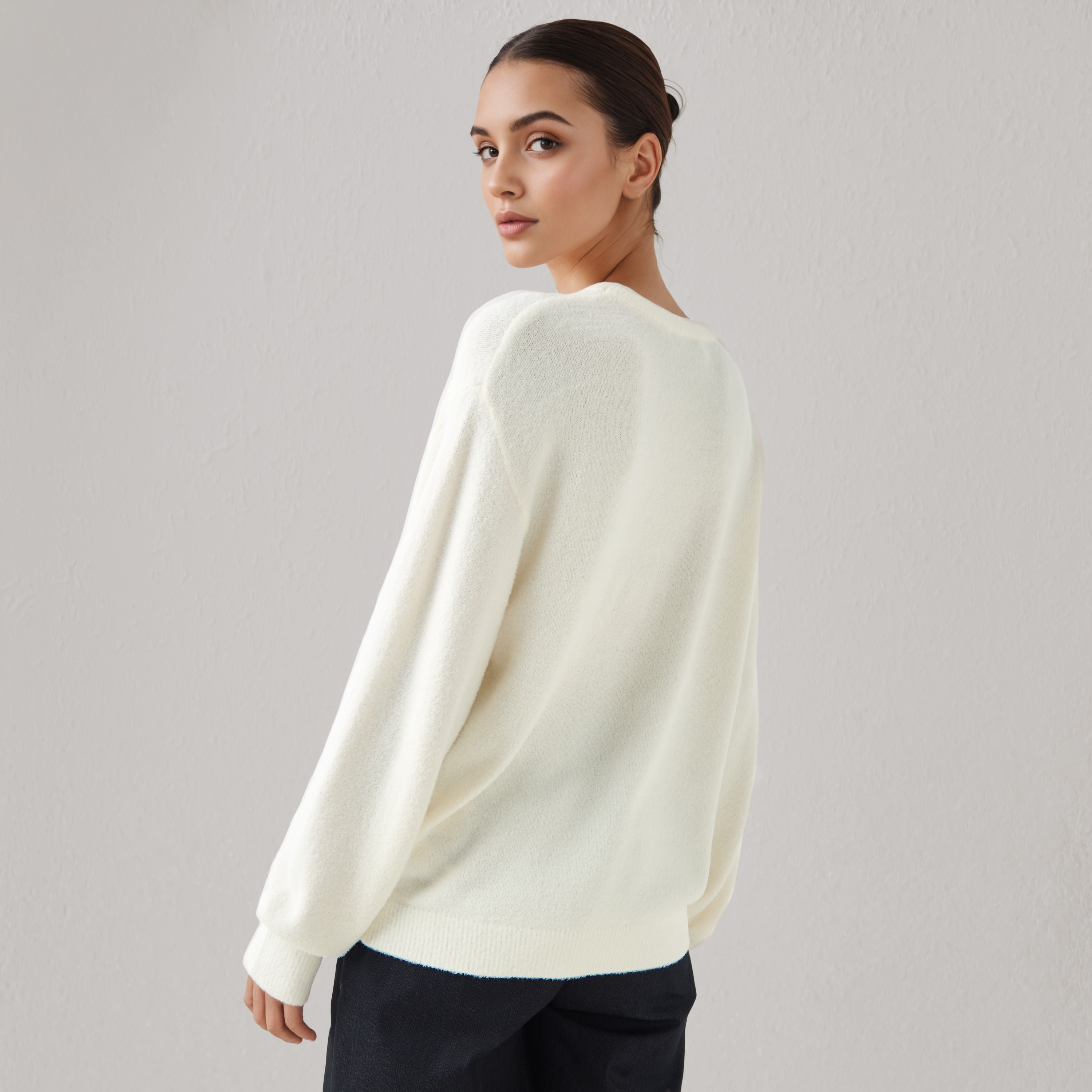 كنزة بياقة ضيقة وأكتاف منسدلة-women-winterwear-cardigansandjumpers-jumpers-image-3