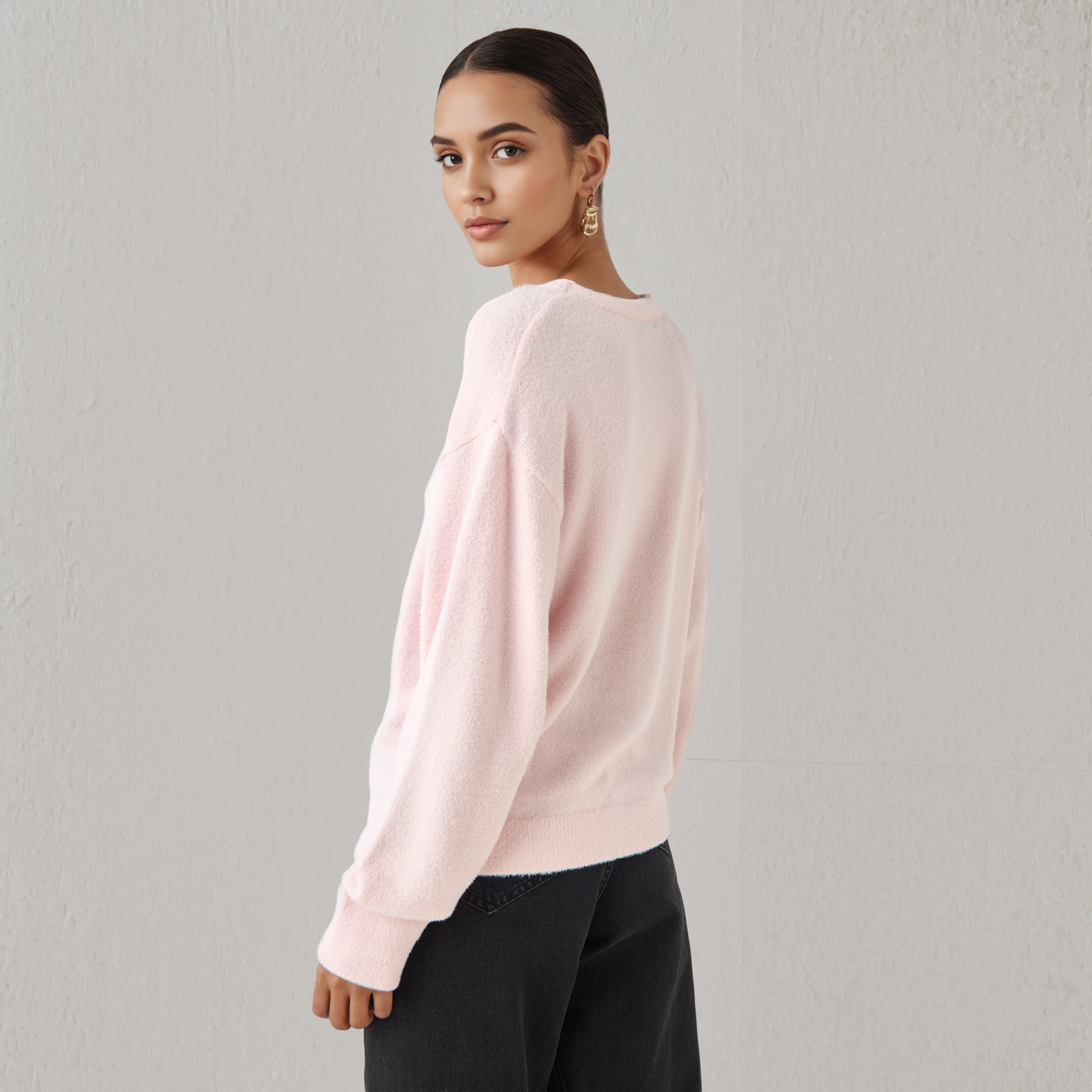 كنزة بياقة ضيقة وأكتاف منسدلة-women-winterwear-cardigansandjumpers-jumpers-image-3