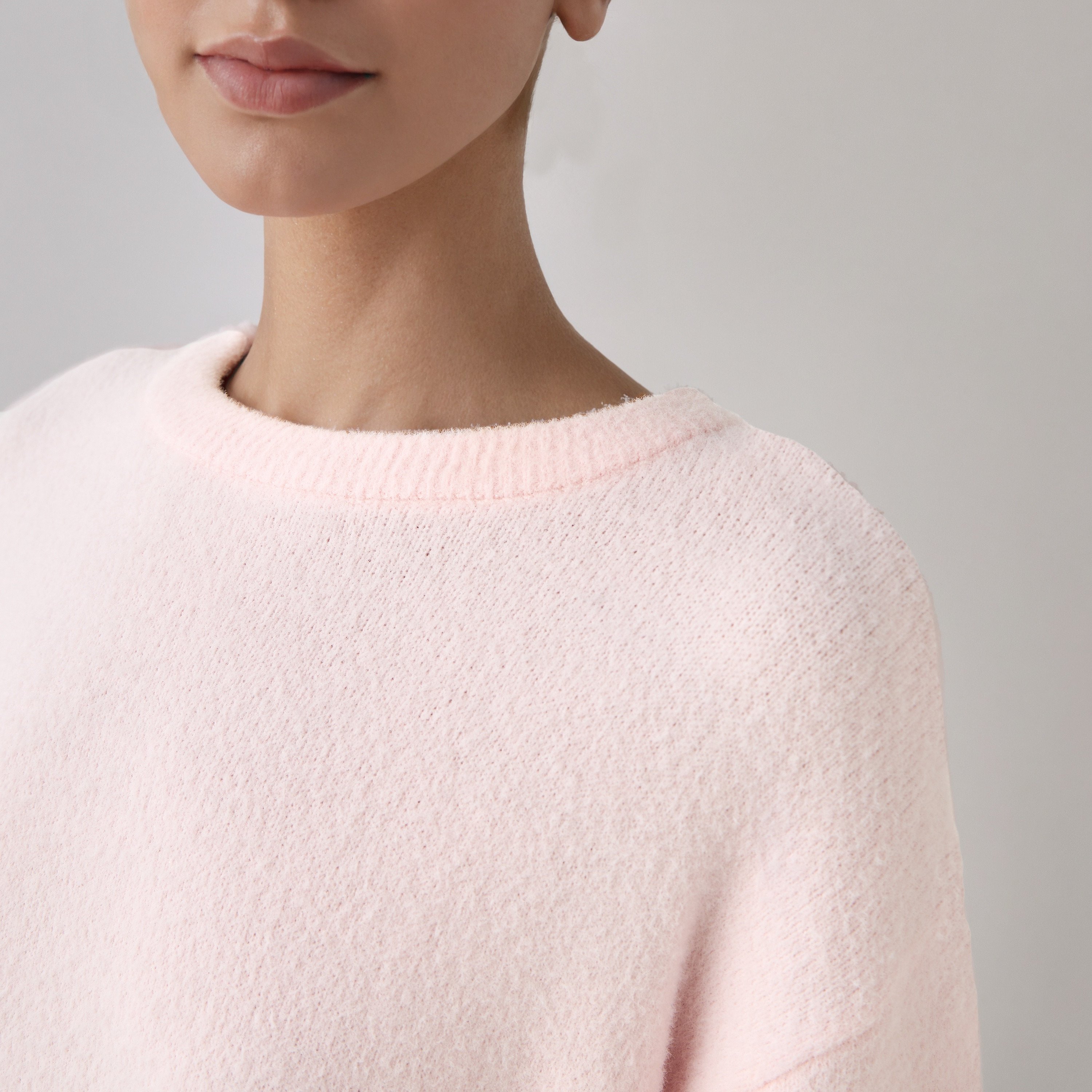كنزة بياقة ضيقة وأكتاف منسدلة-women-winterwear-cardigansandjumpers-jumpers-image-5