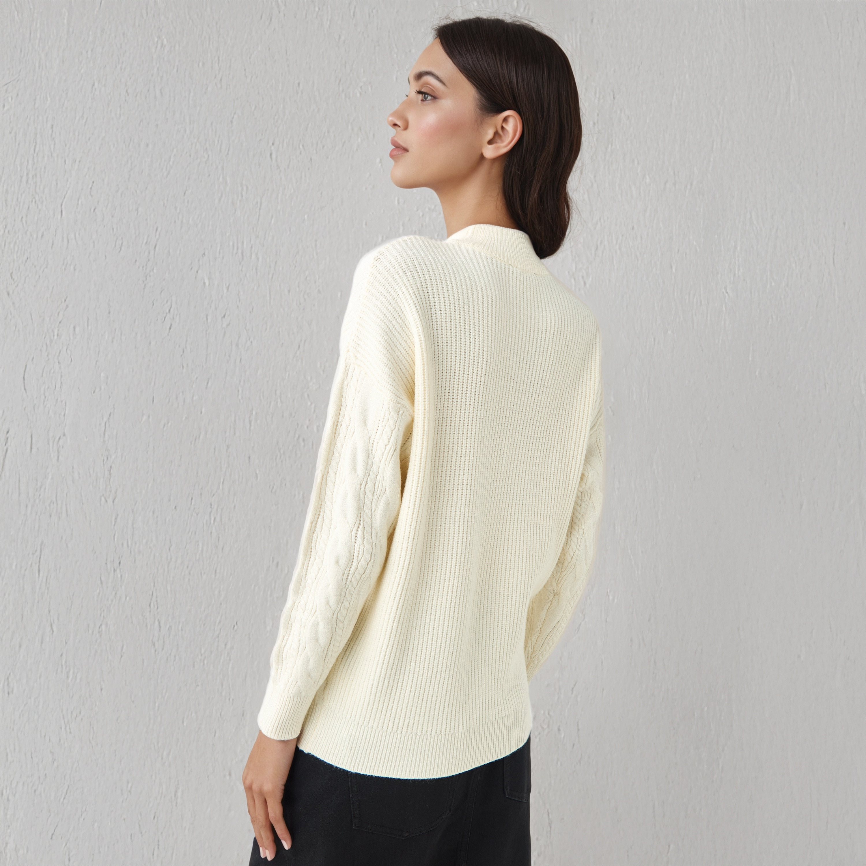 كنزة بوكسي بأكمام طويلة ونسيج كابل-women-winterwear-cardigansandjumpers-jumpers-image-3