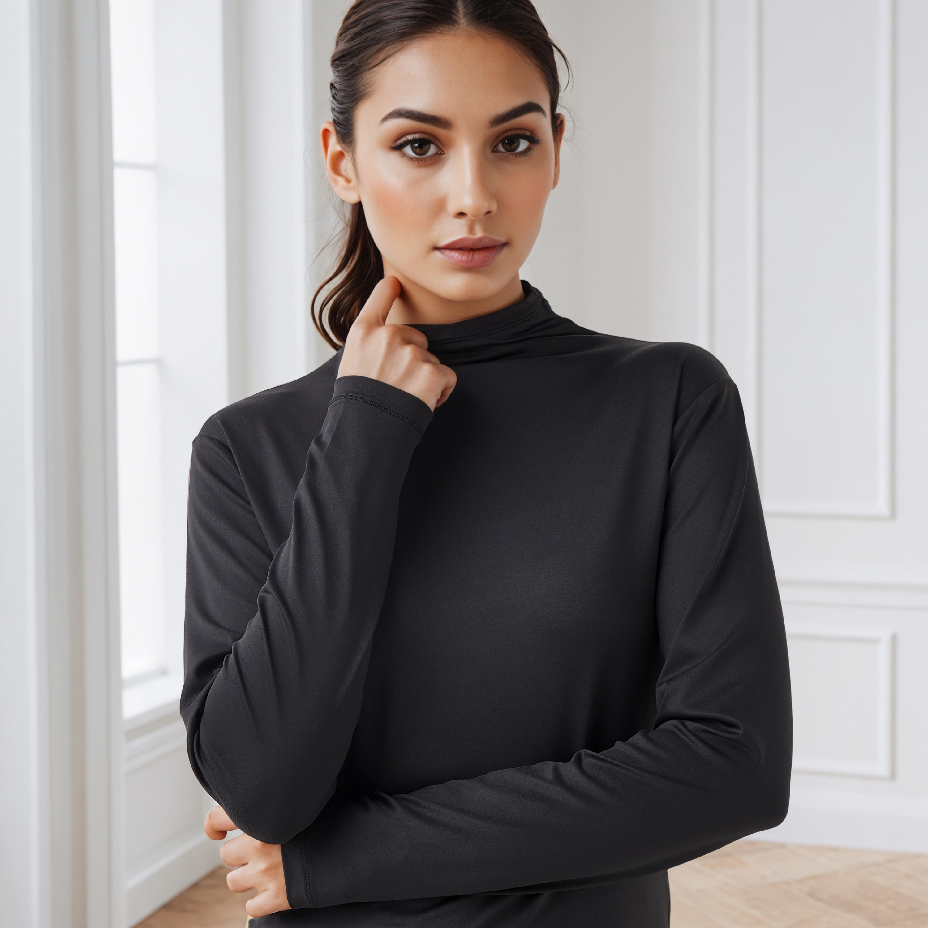 تيشيرت بقصة عادية وياقة عالية-women-clothing-tshirts-image-4