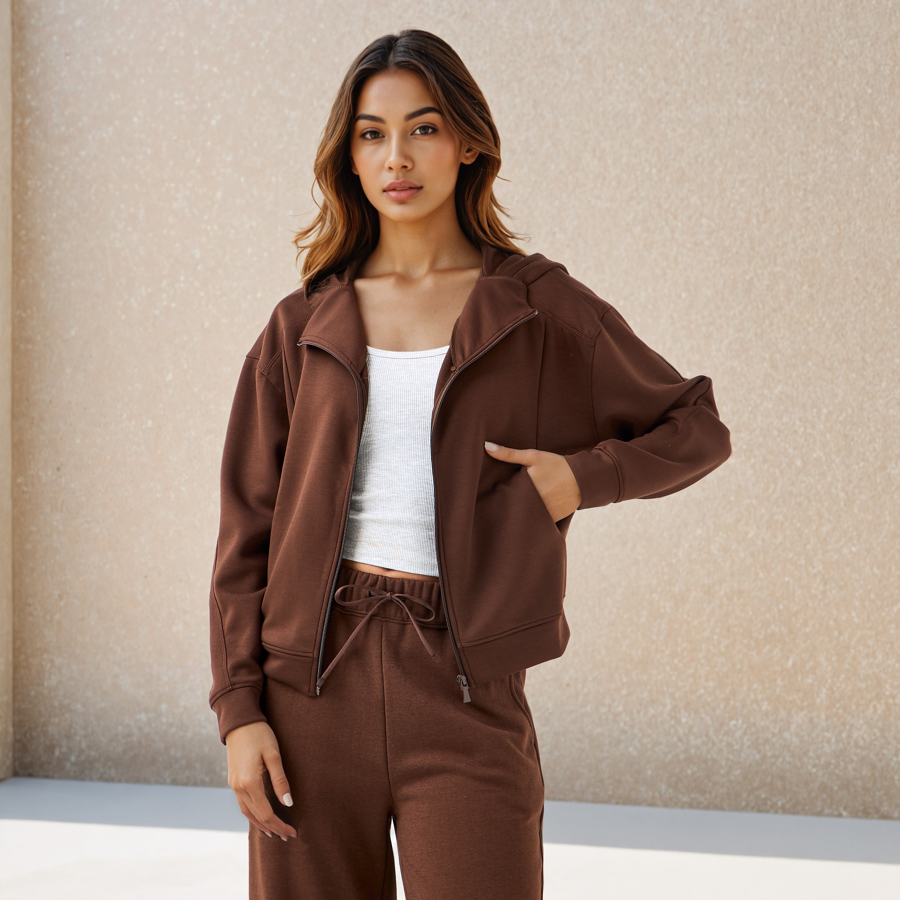 هودي بتفاصيل مغايرة-women-winterwear-hoodiesandsweatshirts-hoodies-image-1