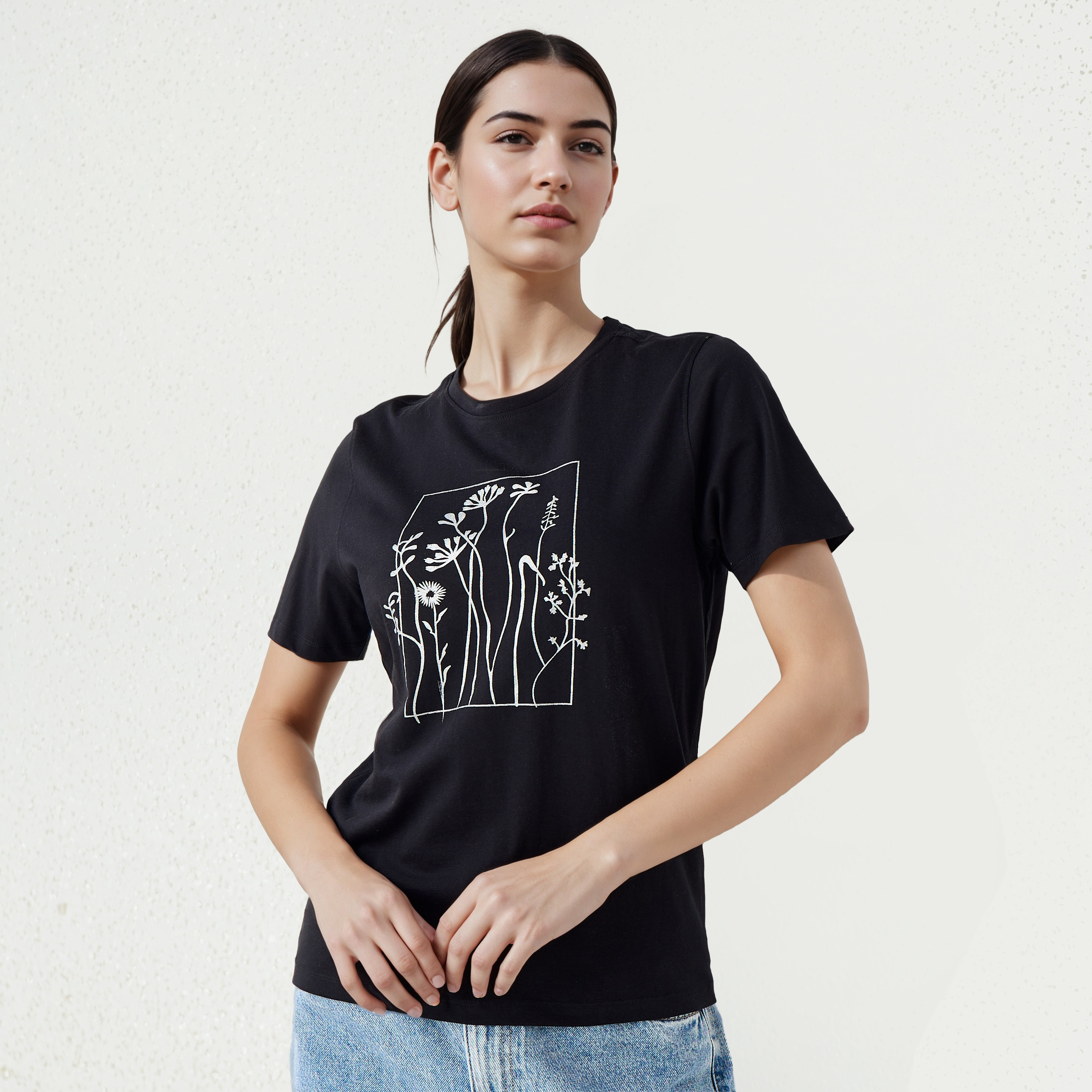 T-shirt with Floral Print Cotton-women-clothing-tshirts-image-1