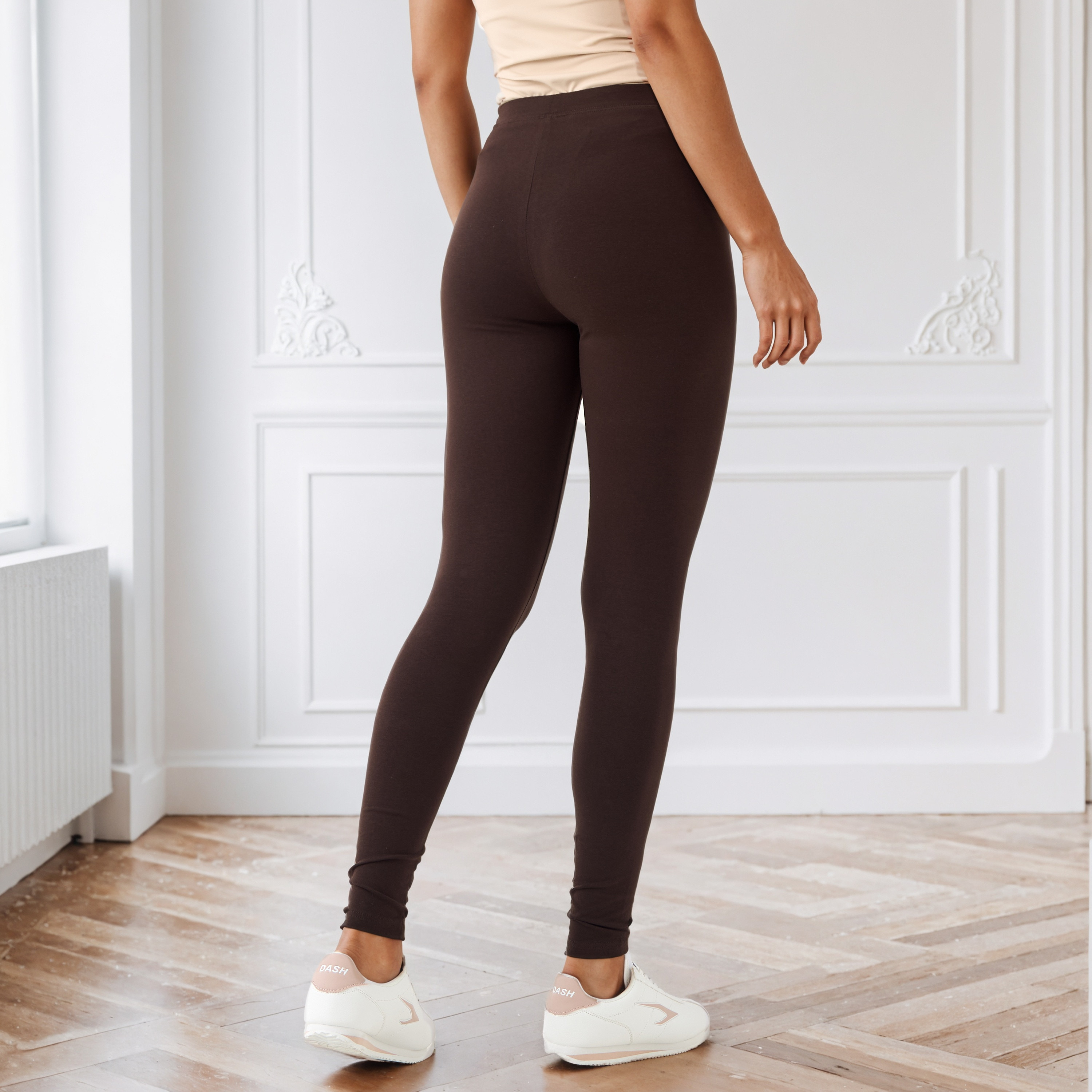 بنطلون ليقنز بقصة ضيقة وخصر عالي-women-clothing-leggings-image-3