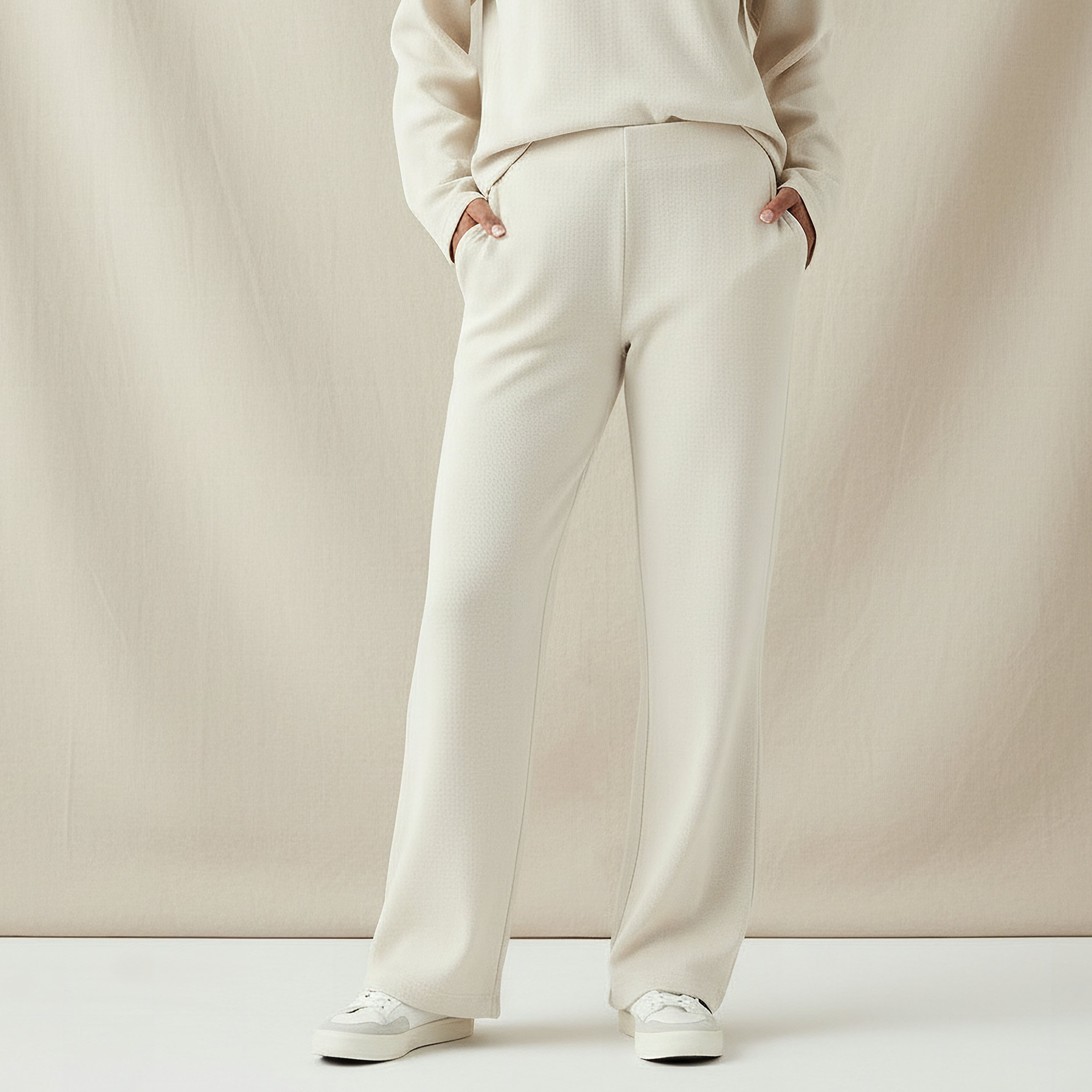 بنطلون كوردروي مضلّع  بقصّة عادية وخصر مرن-women-clothing-bottoms-joggers-image-1