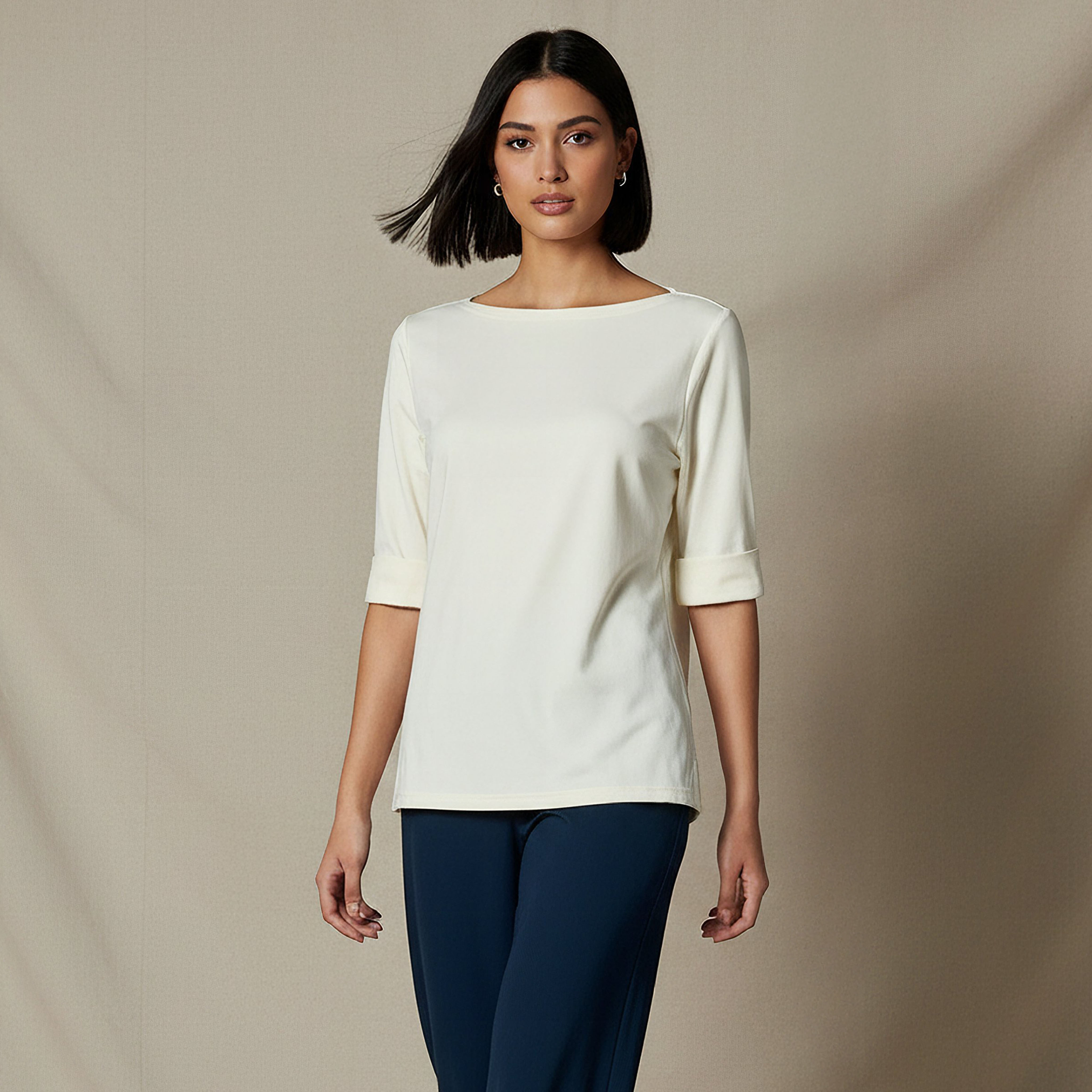 تيشيرت بقصة عادية وياقة قارب-women-clothing-tshirts-image-1