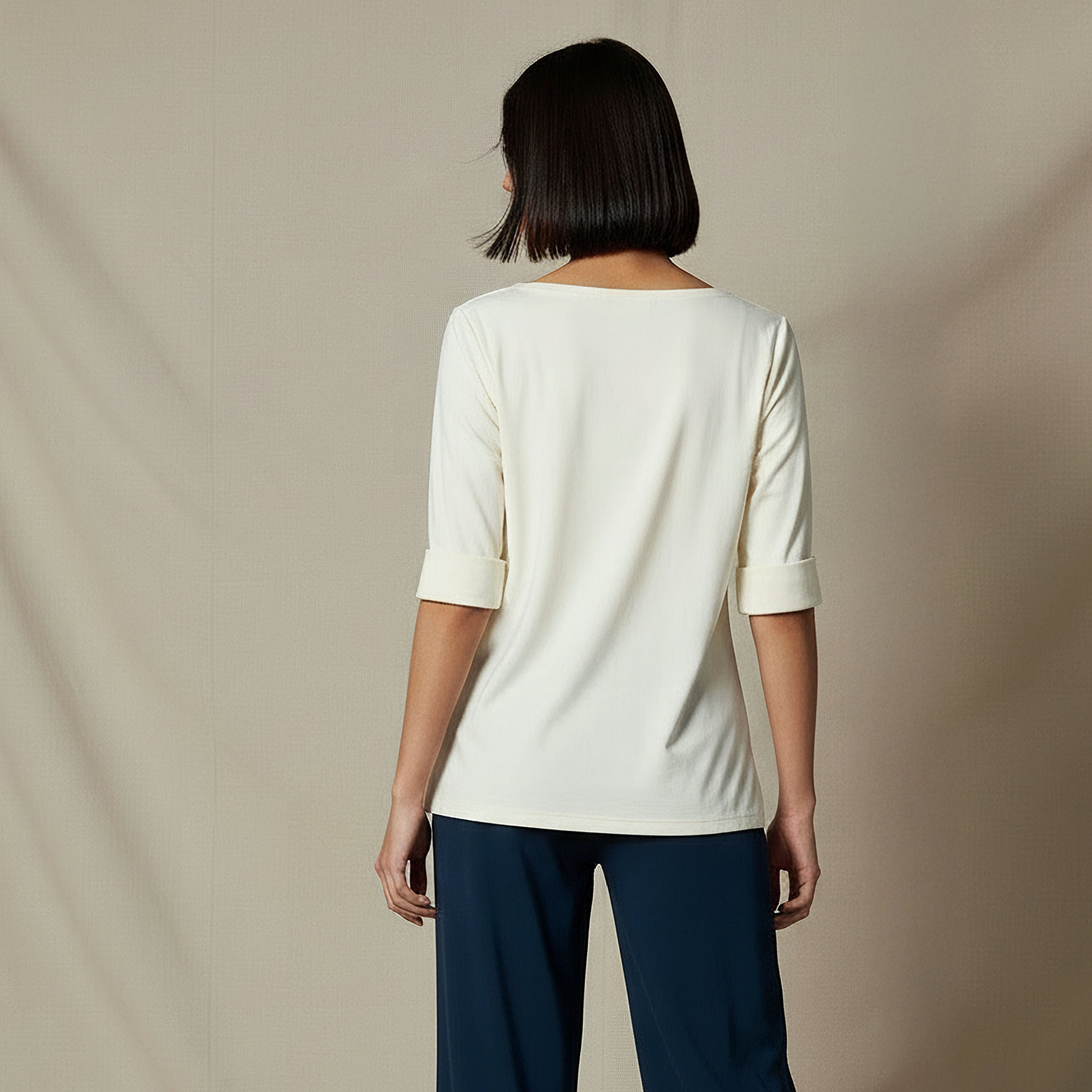 تيشيرت بقصة عادية وياقة قارب-women-clothing-tshirts-image-4