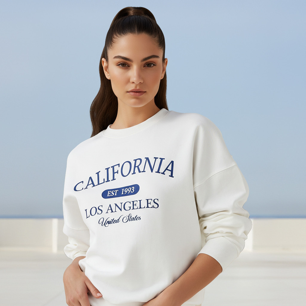 سويت شيرت بقصة عادية وطبعات-women-winterwear-hoodiesandsweatshirts-sweatshirts-image-5