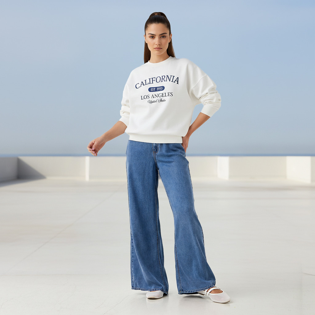 سويت شيرت بقصة عادية وطبعات-women-winterwear-hoodiesandsweatshirts-sweatshirts-image-4