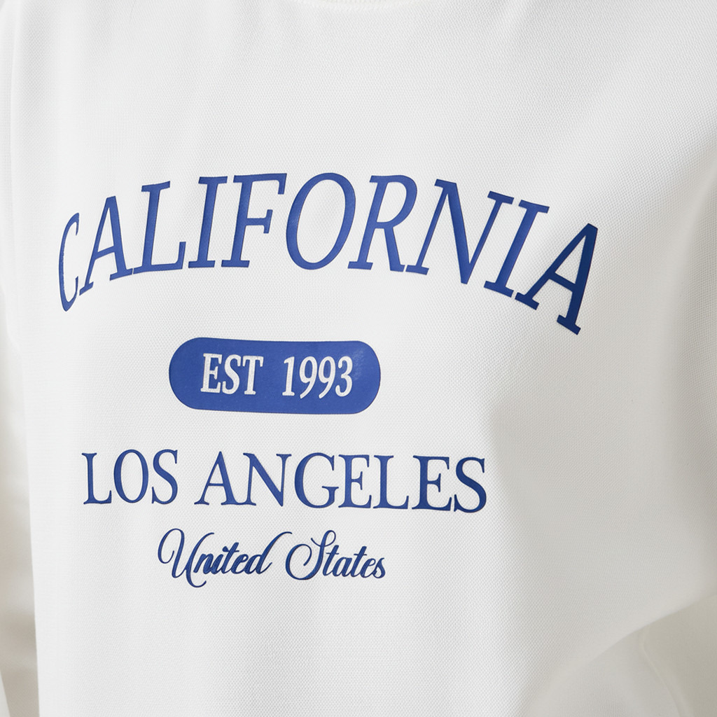 سويت شيرت بقصة عادية وطبعات-women-winterwear-hoodiesandsweatshirts-sweatshirts-image-1