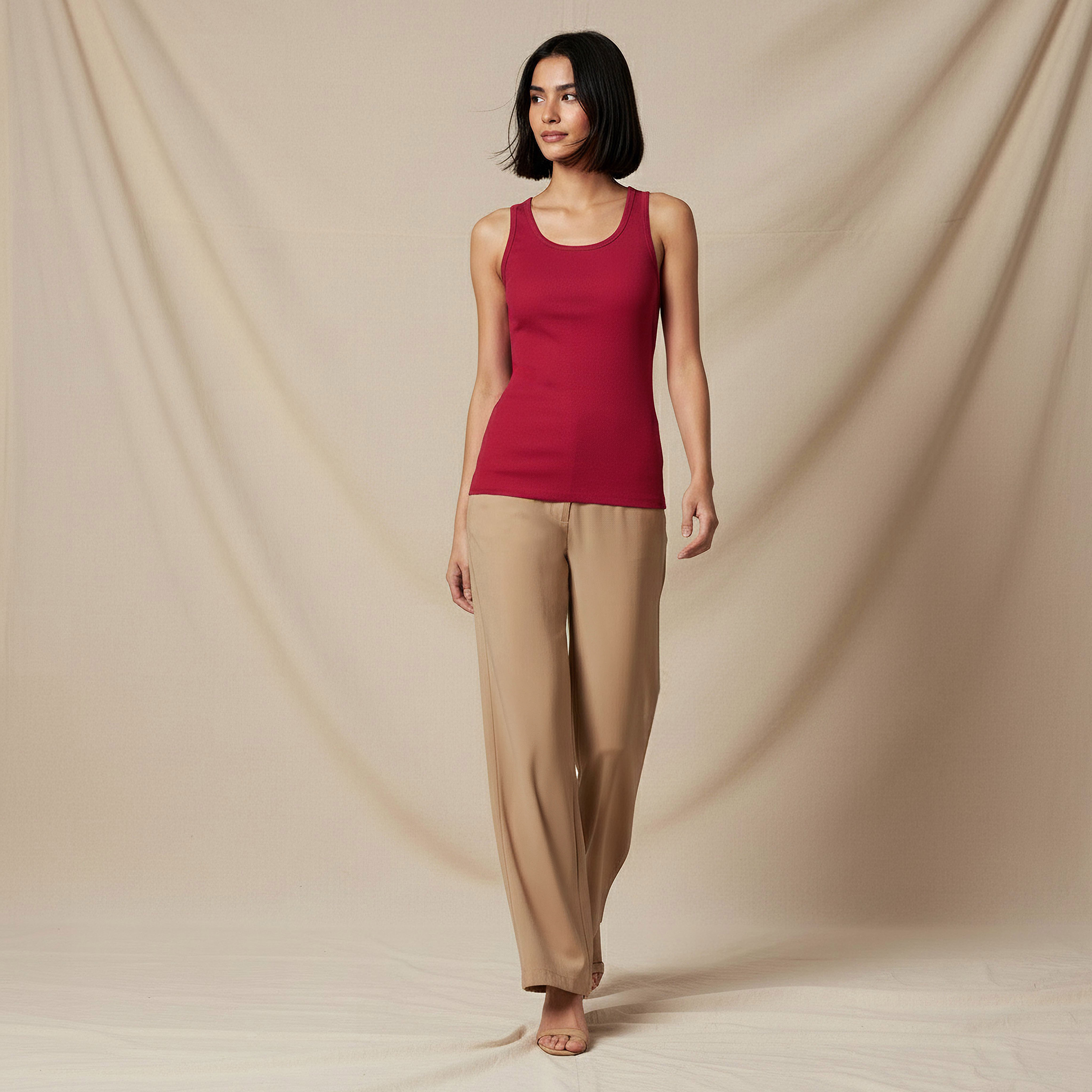 بلوزة تانك بقصة سليم وتصميم مضلّع-women-clothing-tshirts-image-2