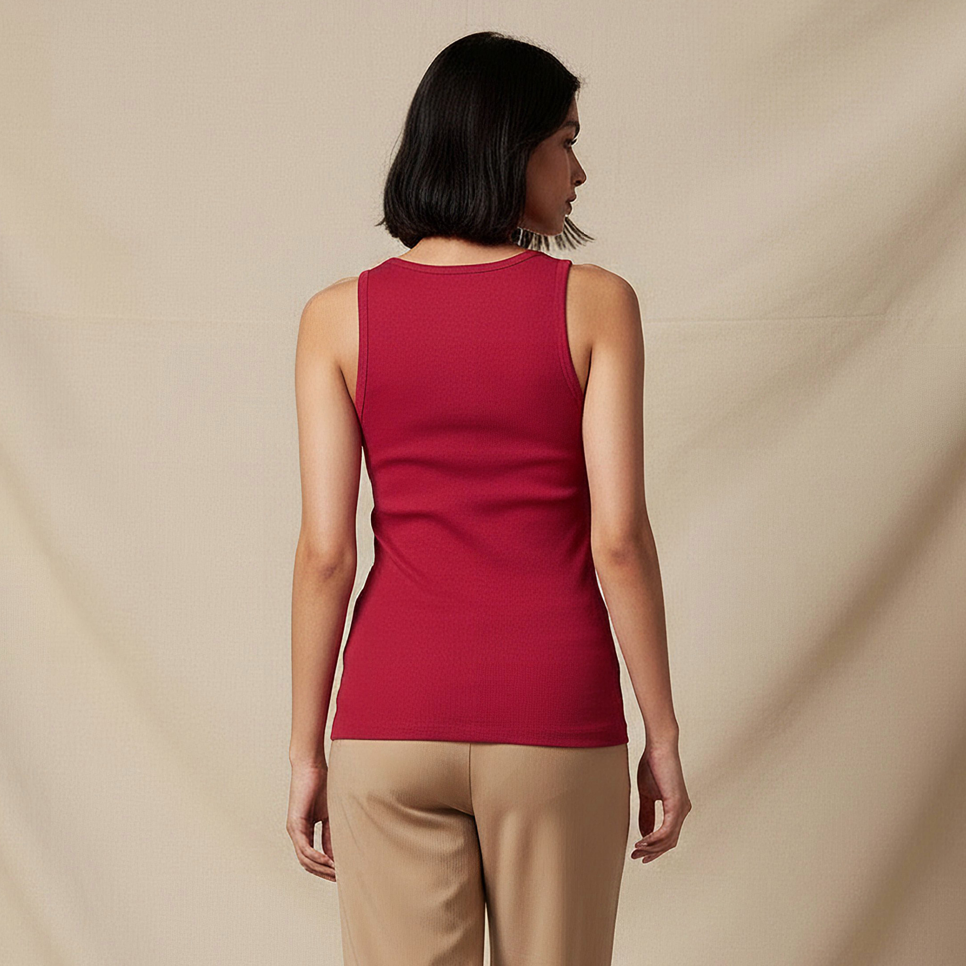 بلوزة تانك بقصة سليم وتصميم مضلّع-women-clothing-tshirts-image-4