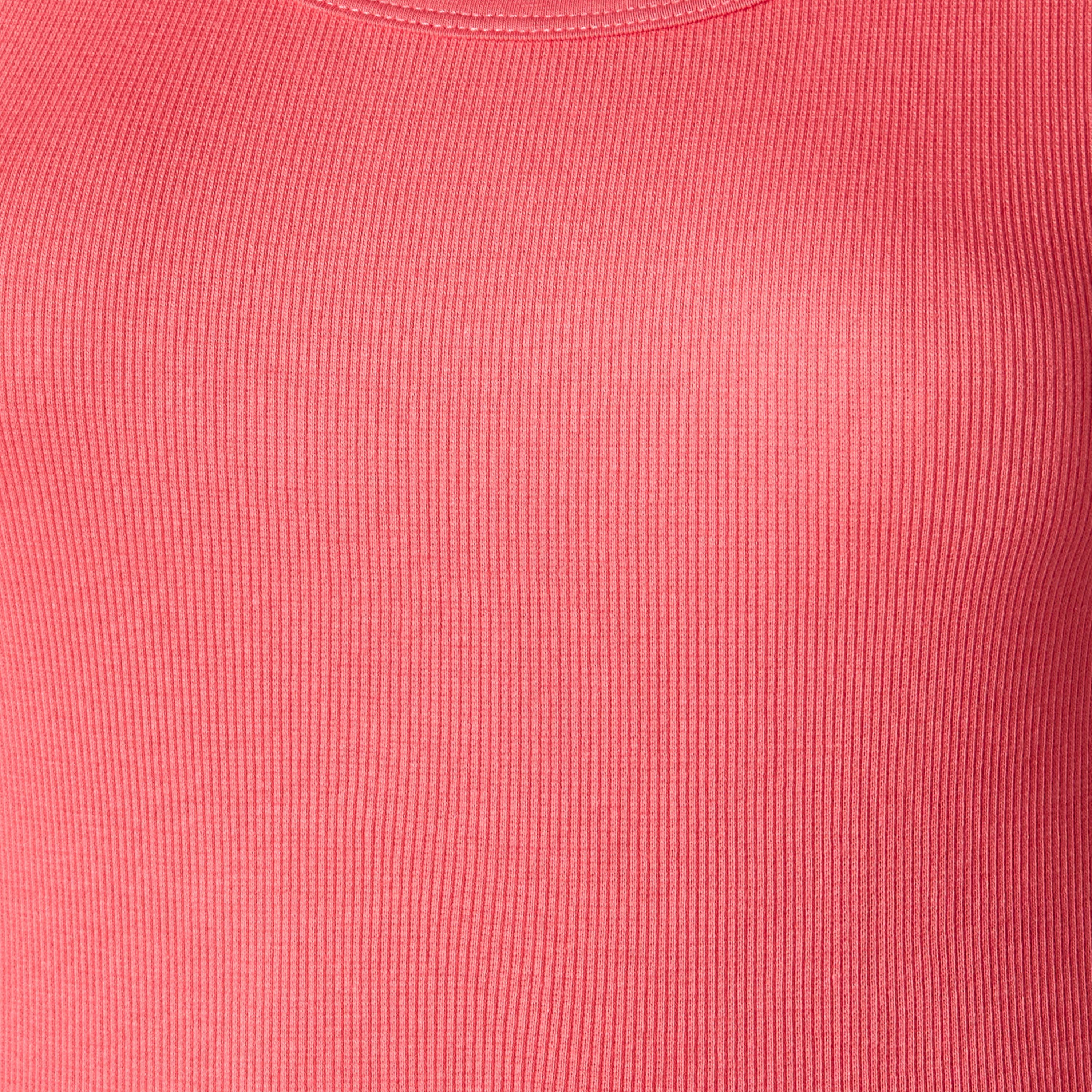 بلوزة تانك بارزة الملمس مضلعة بقصّة سليم-women-clothing-tshirts-image-2