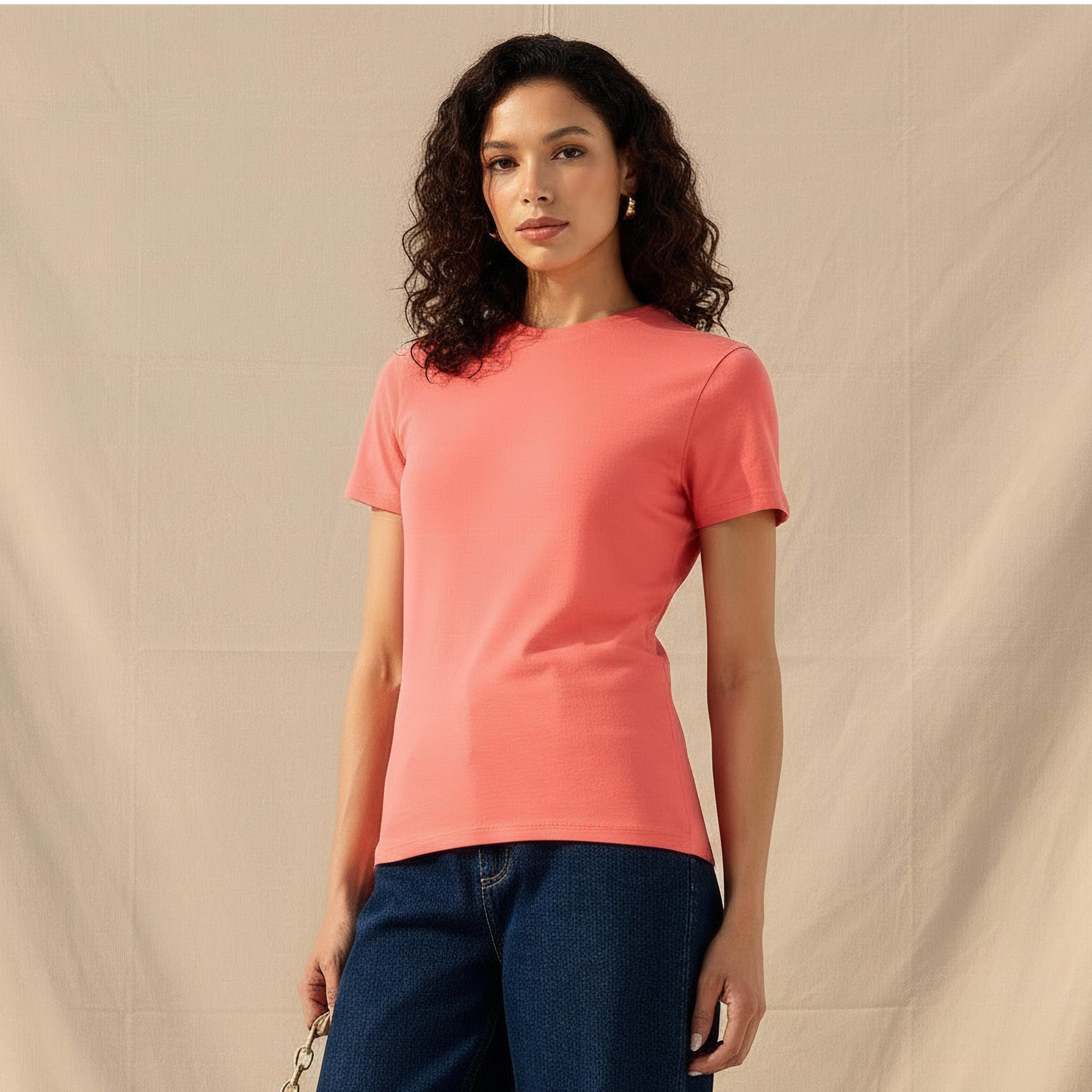 تيشيرت بقصة ورقبة ضيقة-women-clothing-tshirts-image-1