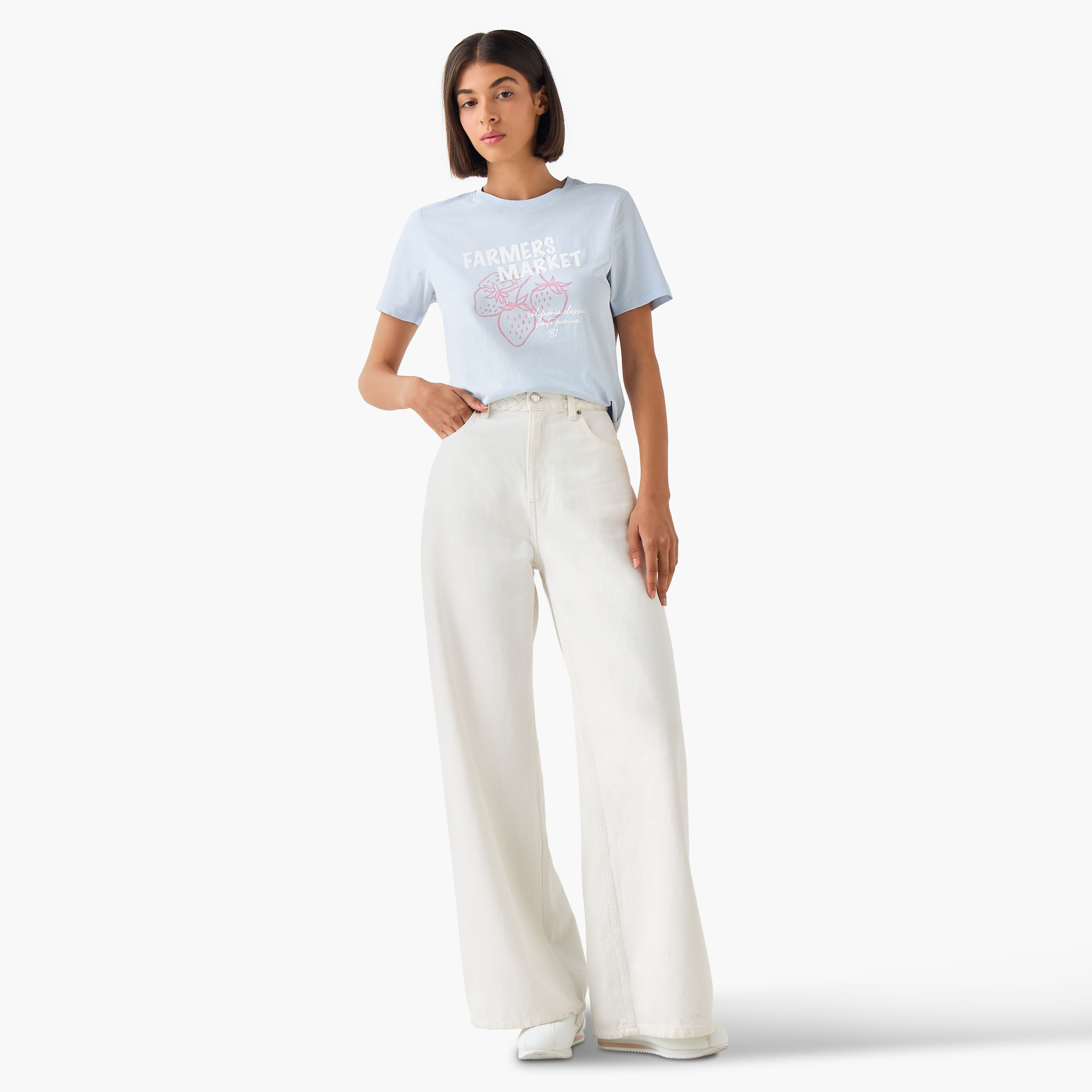 تيشيرت قطن بقصة عادية بطبعات سكتش آرت-women-clothing-tshirts-image-3