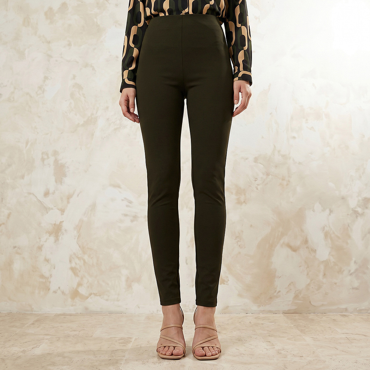 بنطلون ليقنز بخصر مرتفع-women-clothing-leggings-image-1