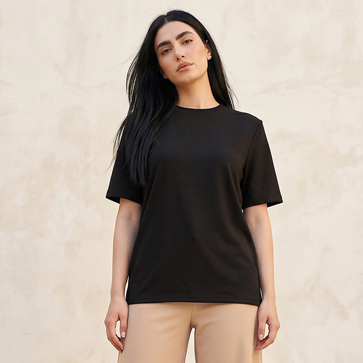 تيشيرت بقصة مريحة وياقة ضيقة-women-clothing-tshirts-image-1