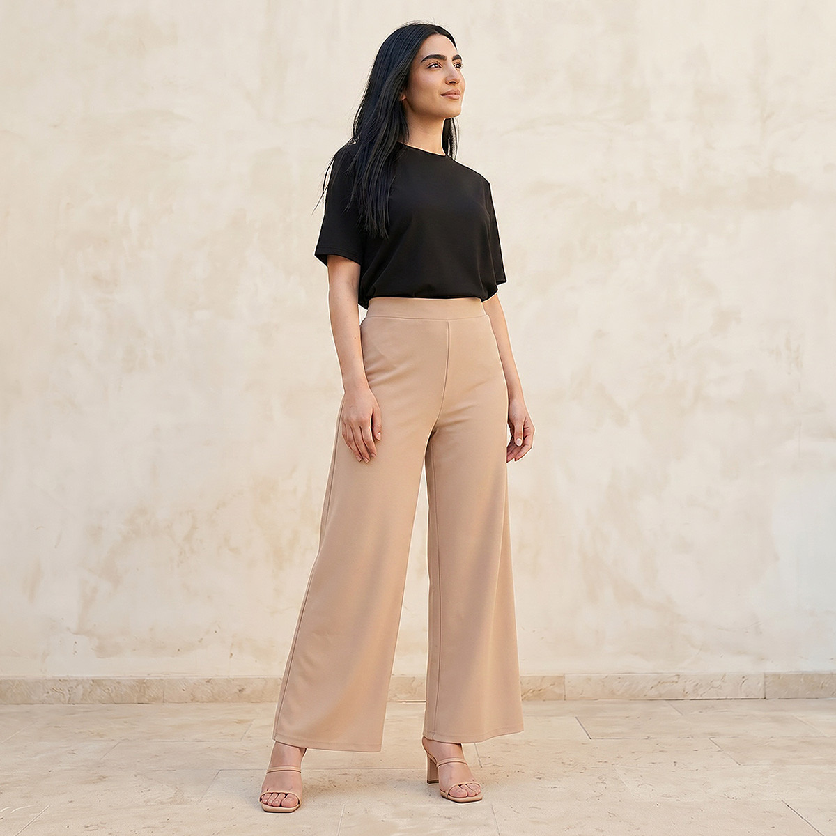 تيشيرت بقصة مريحة وياقة ضيقة-women-clothing-tshirts-image-5
