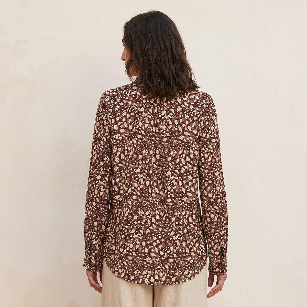 قميص فيسكوز بقصة عادية وطبعات من سبلاش بيسكس-women-clothing-shirtsandblouses-blouses-image-4