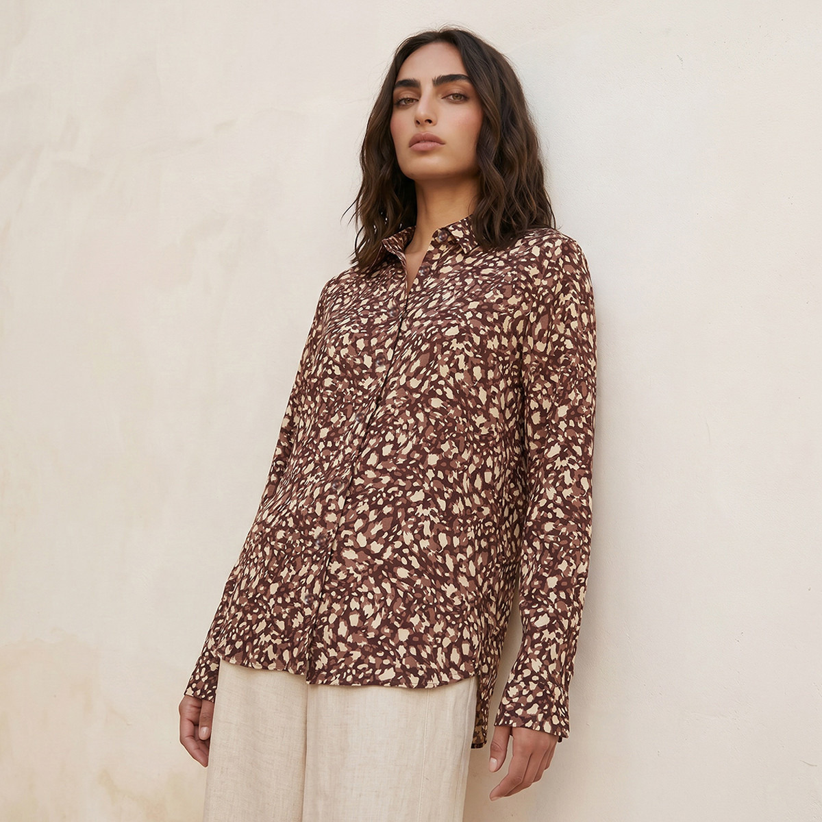 قميص فيسكوز بقصة عادية وطبعات من سبلاش بيسكس-women-clothing-shirtsandblouses-blouses-image-5