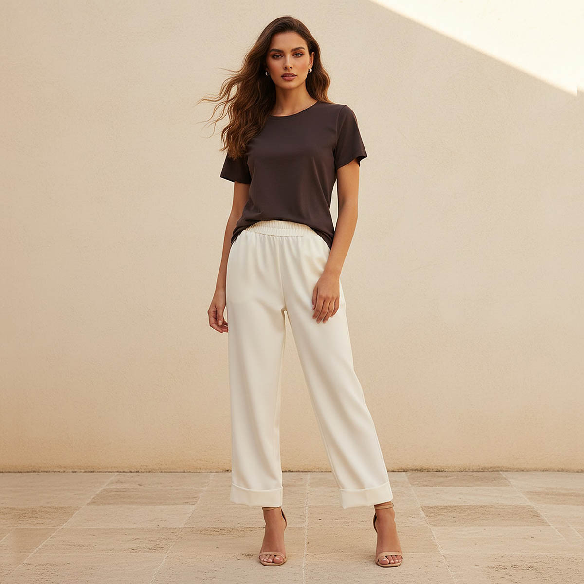 تيشيرت بقصة عادية وياقة ضيقة-women-clothing-tshirts-image-3