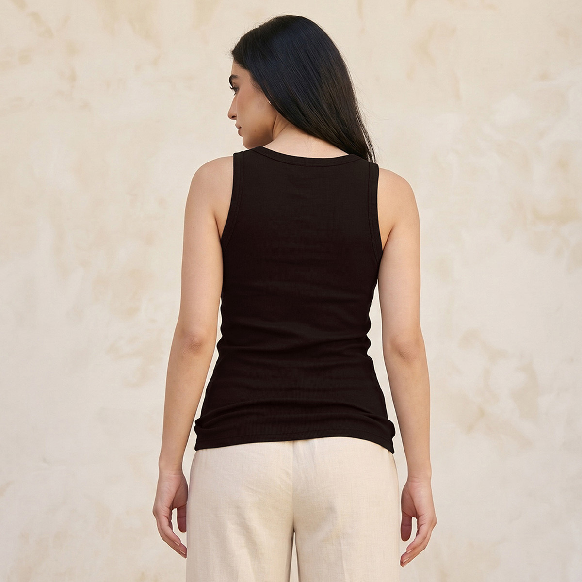 بلوزة تانك بقصّة سليم وتصميم مضلع-women-clothing-tshirts-image-4