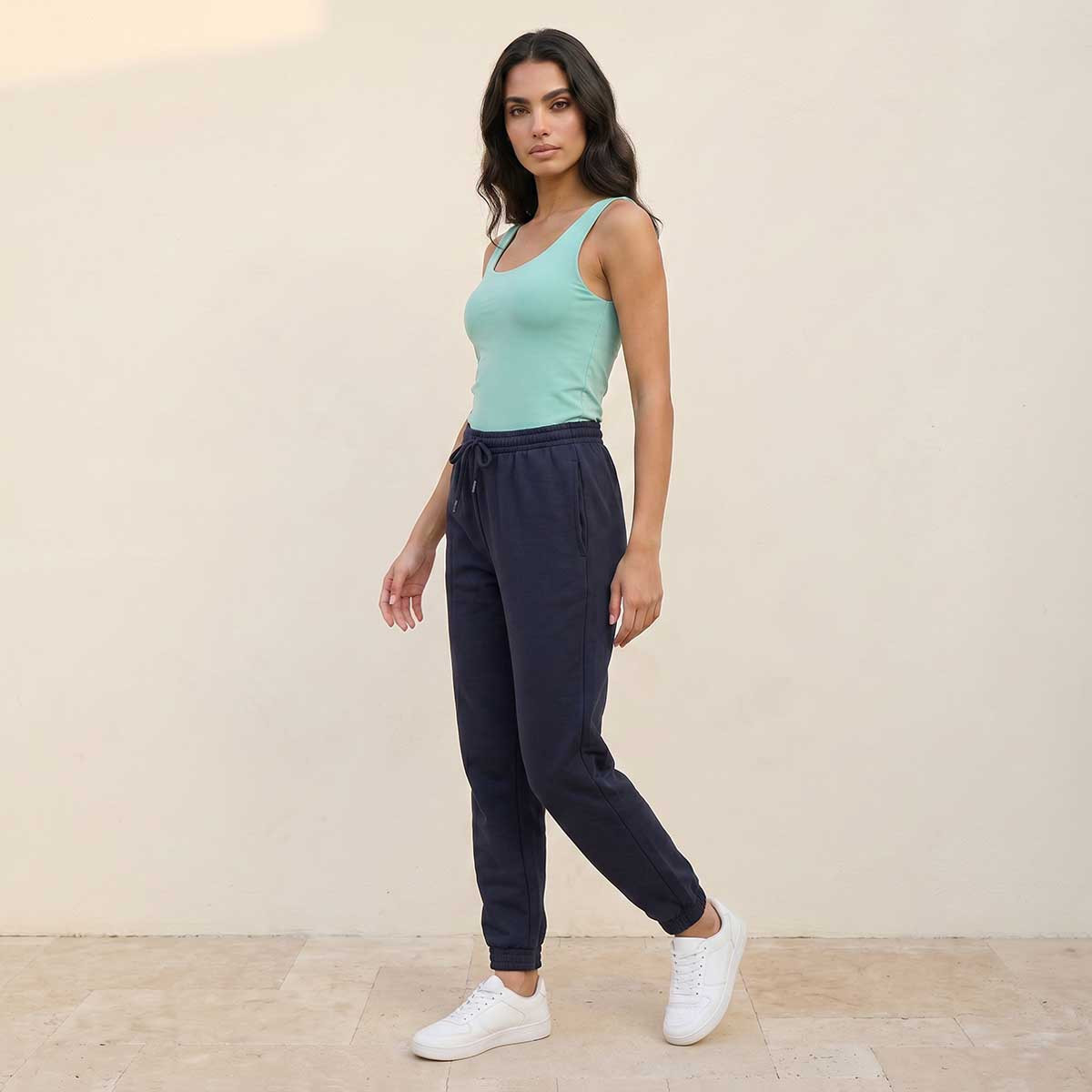 بنطلون جوجر بقصة عادية وخصر مرن من سبلاش بيسك-women-clothing-bottoms-joggers-image-5