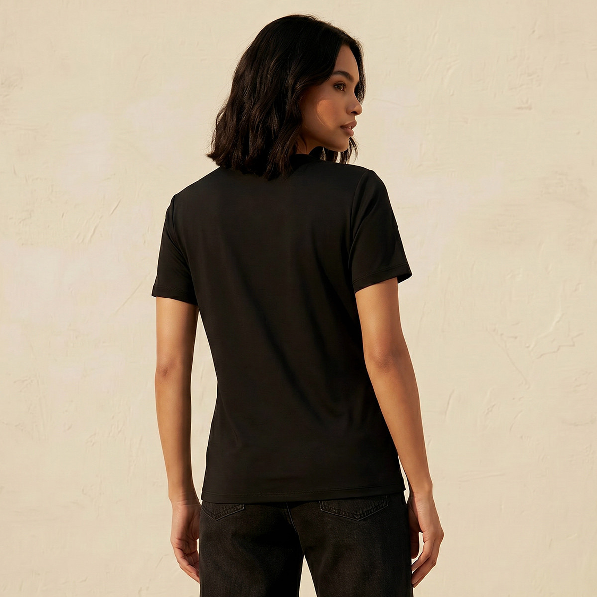 تيشيرت بقصة عادية وياقة مستديرة من سبلاش بيسك-women-clothing-tshirts-image-4