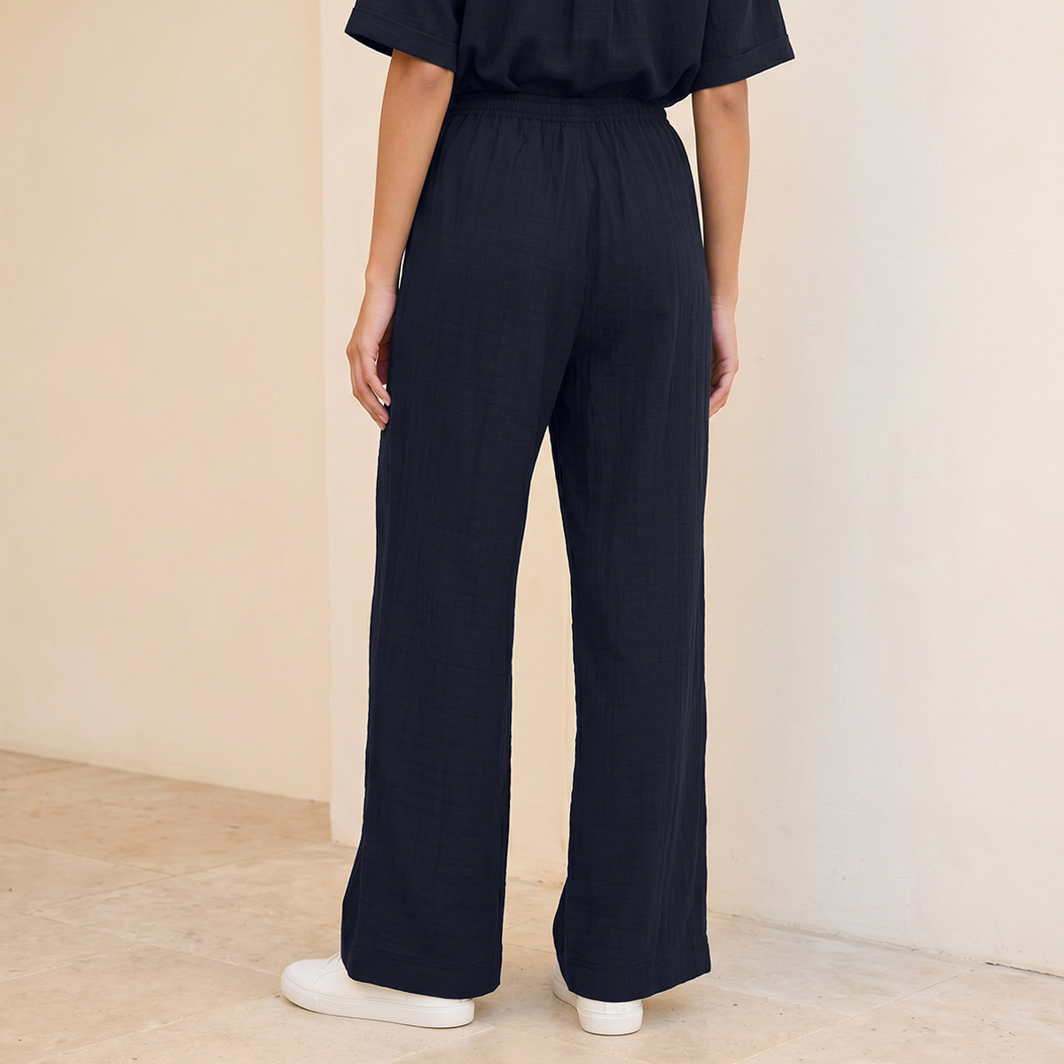 بنطلون سلاب بارز الملمس بخصر مرن من سبلاش بيزك-women-clothing-trousers-image-4