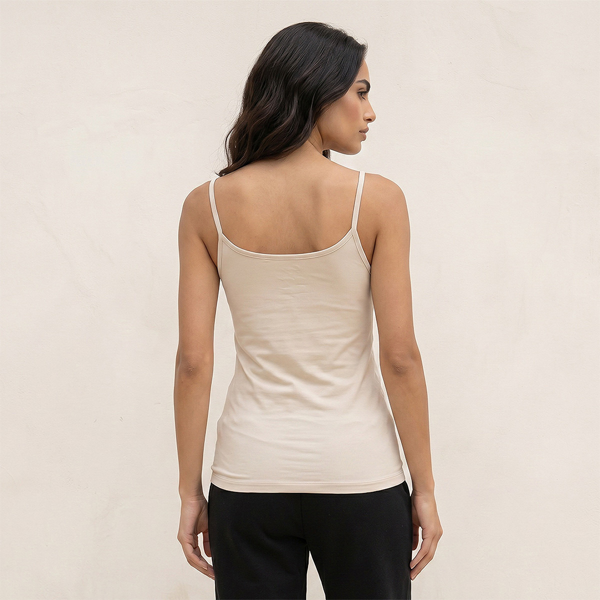 قميص داخلي بقصة عادية وحمالات رفيعة من سبلاش بيسك-women-clothing-tshirts-image-4