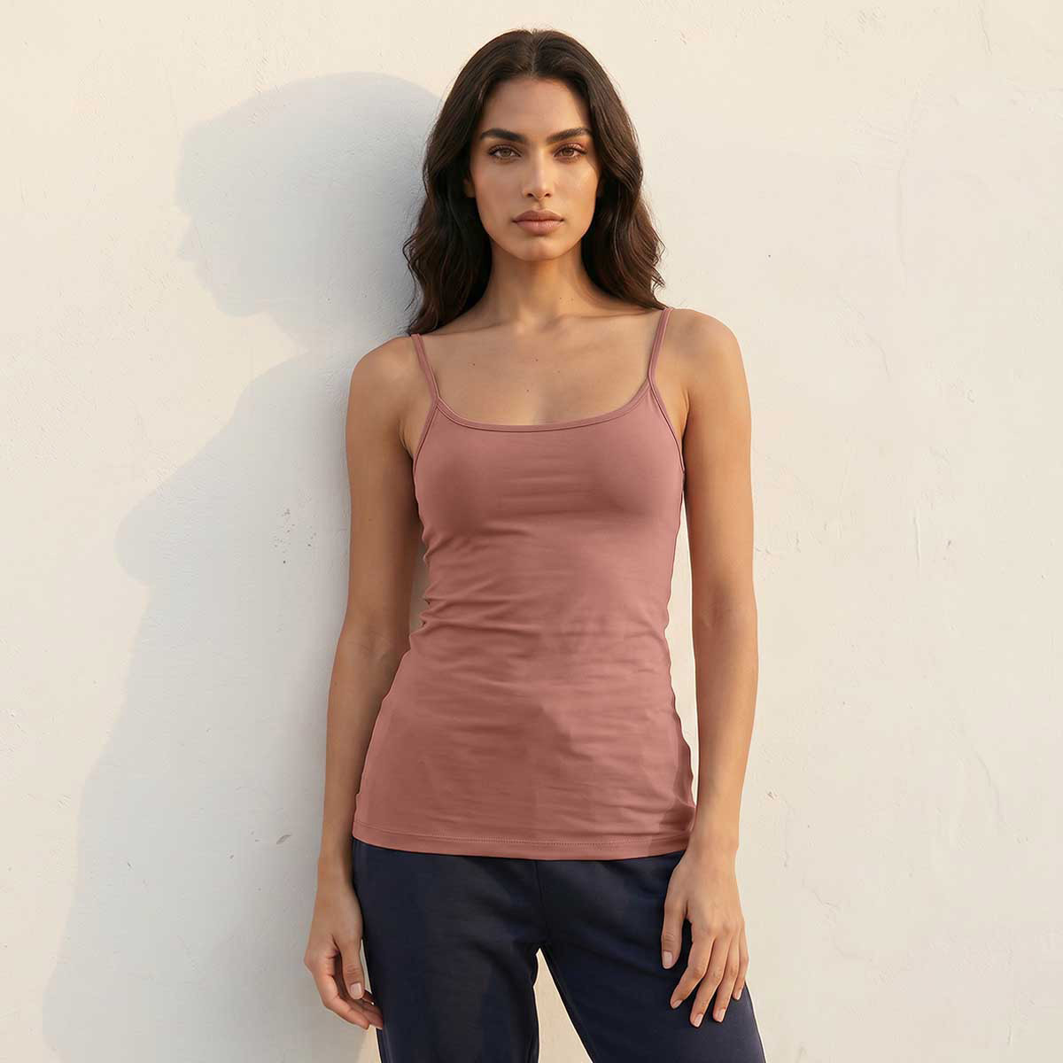 قميص داخلي بقصة عادية وحمالات رفيعة من سبلاش بيسك-women-clothing-tshirts-image-1