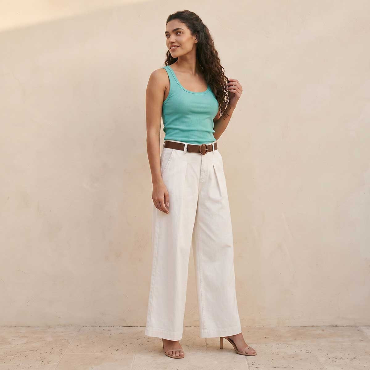 بلوزة تانك مضلعة بقصة ضيقة من سبلاش بيسك-women-clothing-tshirts-image-3